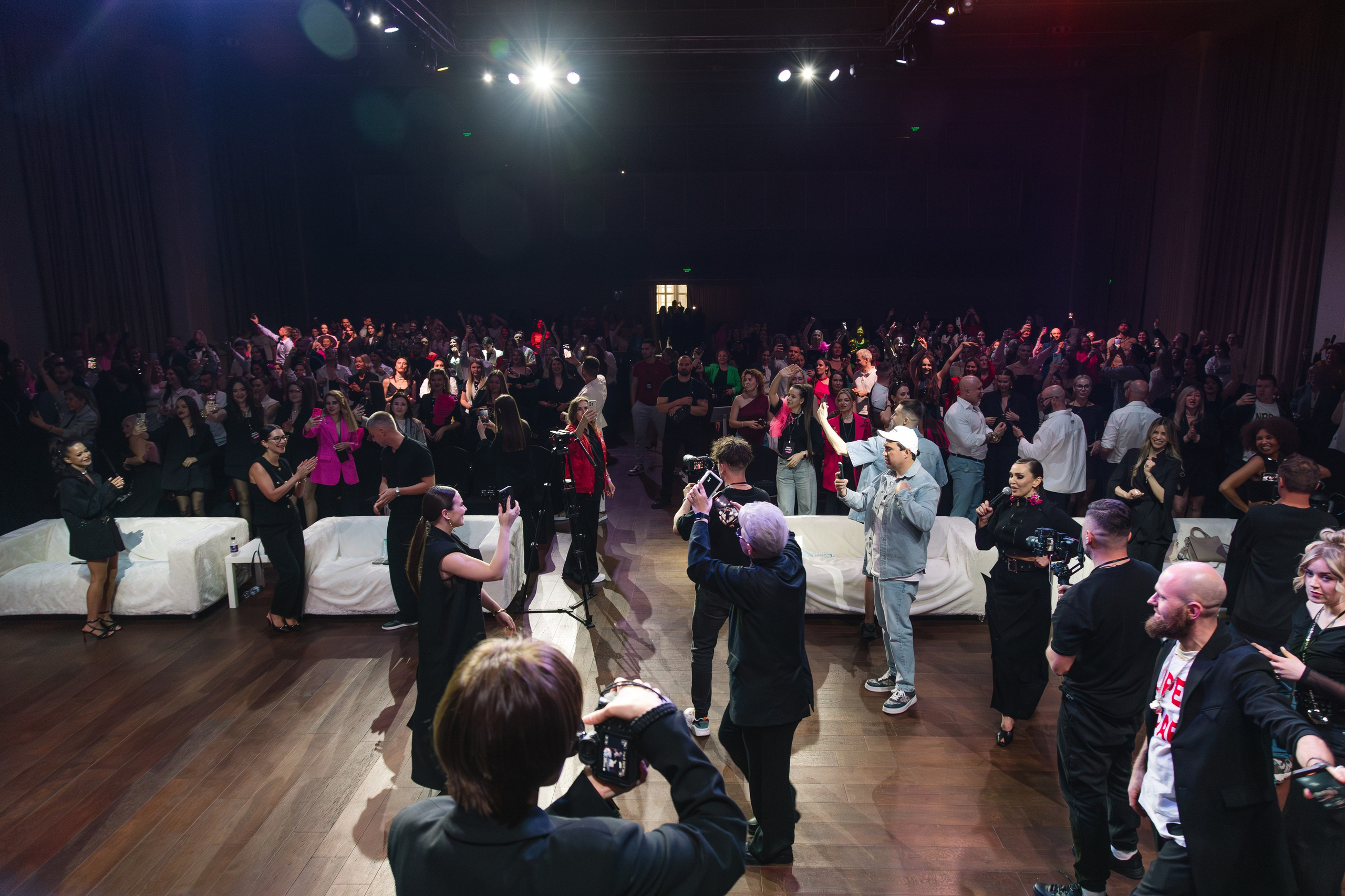 Конференция REELS CONTENT. Артур Иликчян — Wedding & Event фотограф в Краснодаре