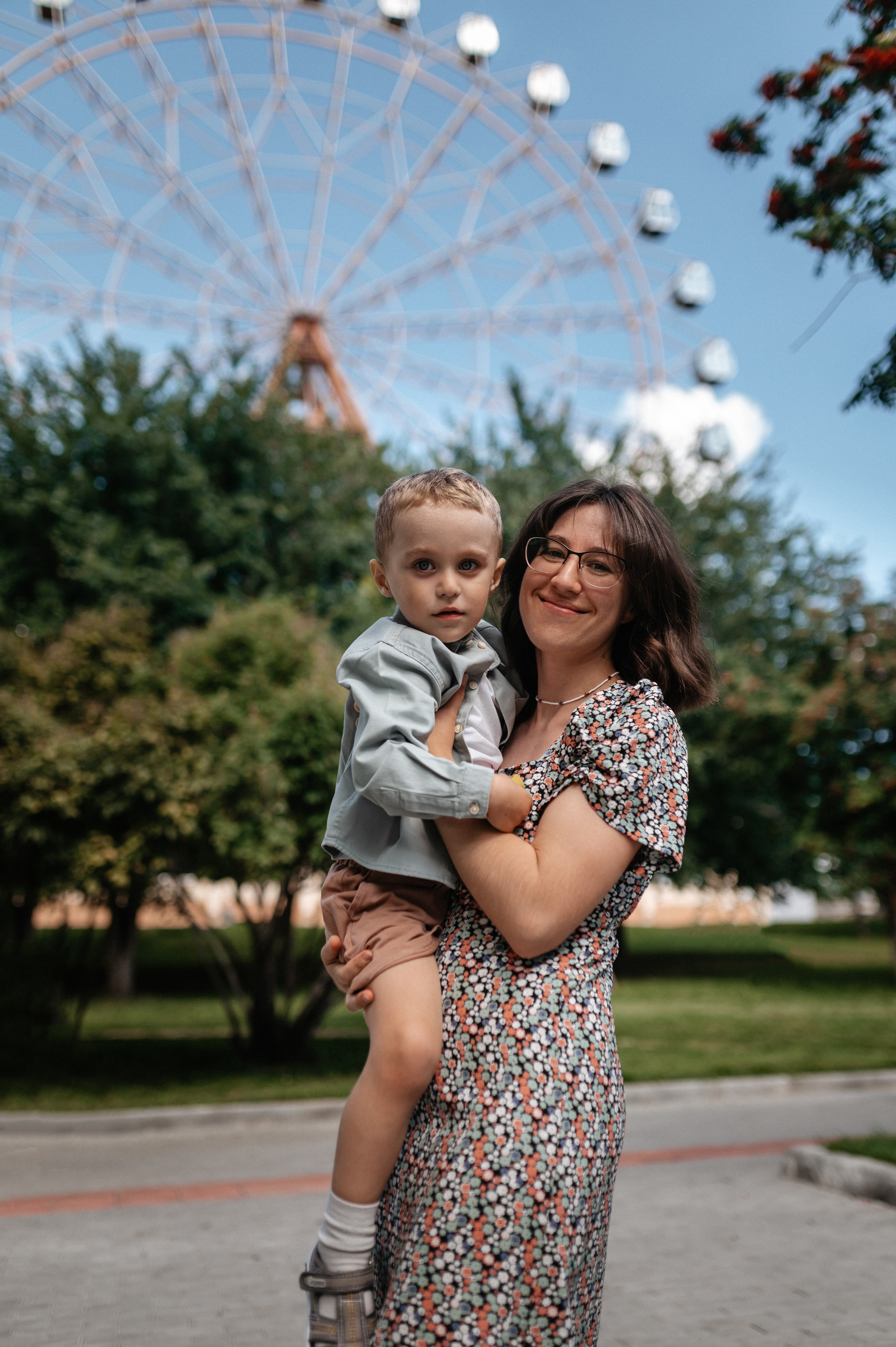 На набережной. Главная