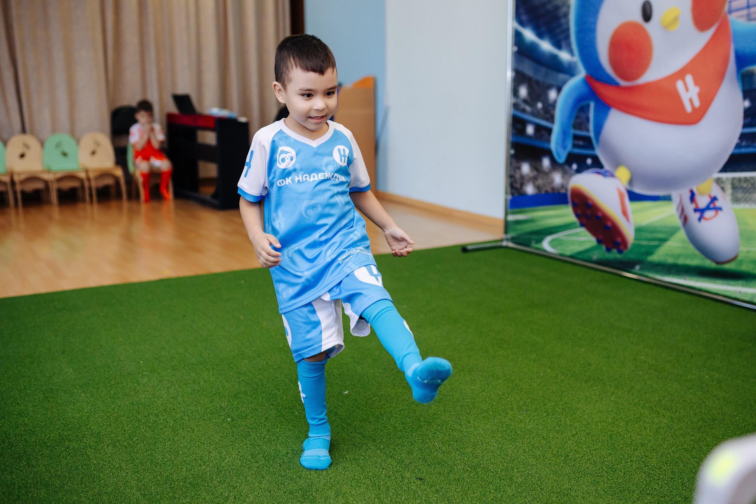 Фотосессия с кубком в детских садах г. Магнитогорска. Денис Прохоров Фотограф в г. Магнитогорск