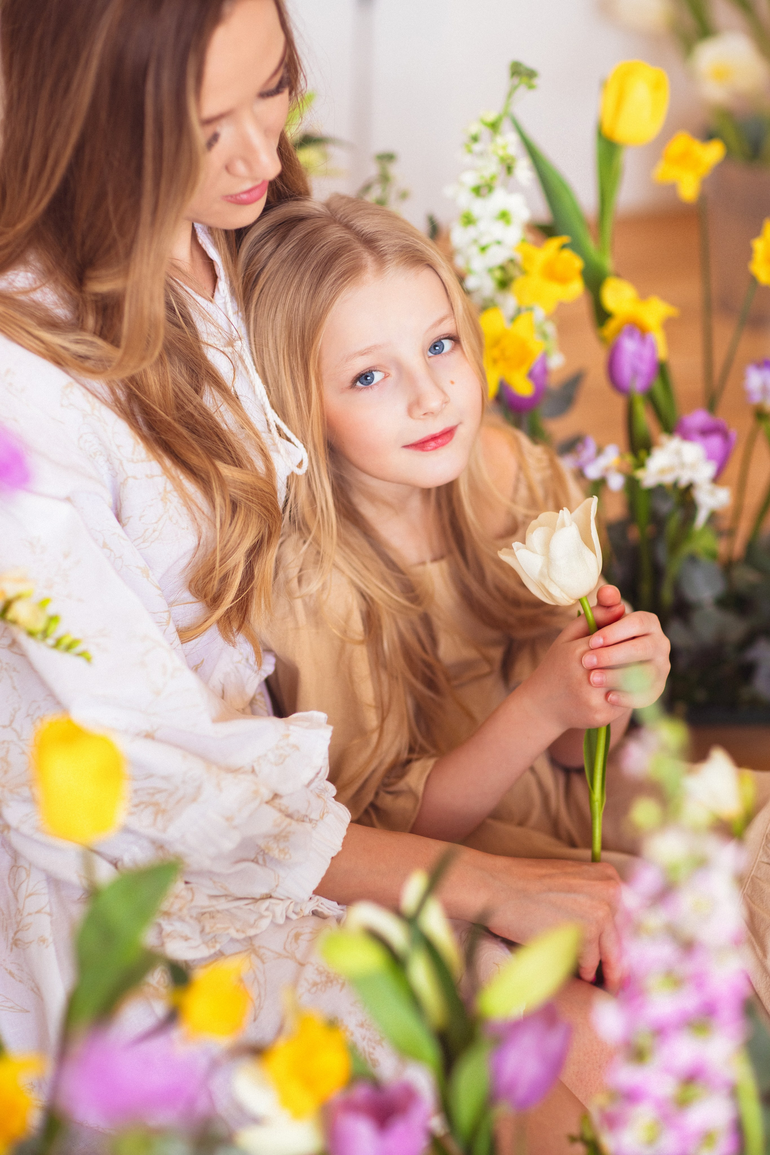 Весенняя фотосессия с цветами в Краснодаре. Семейный и детский фотограф в Краснодаре Анна Трашкова