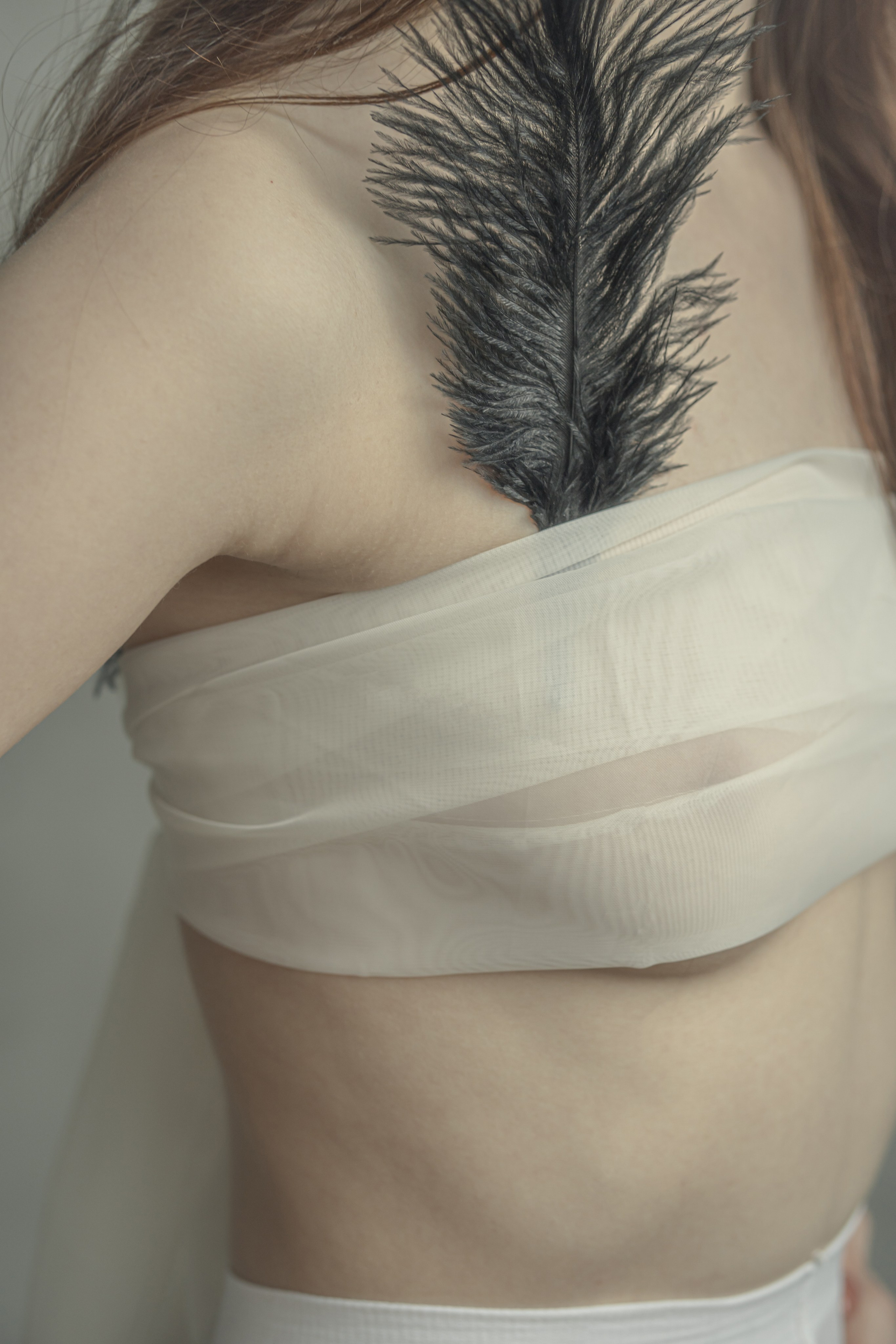 Ultimate transparency. Art photographer Romanda Che