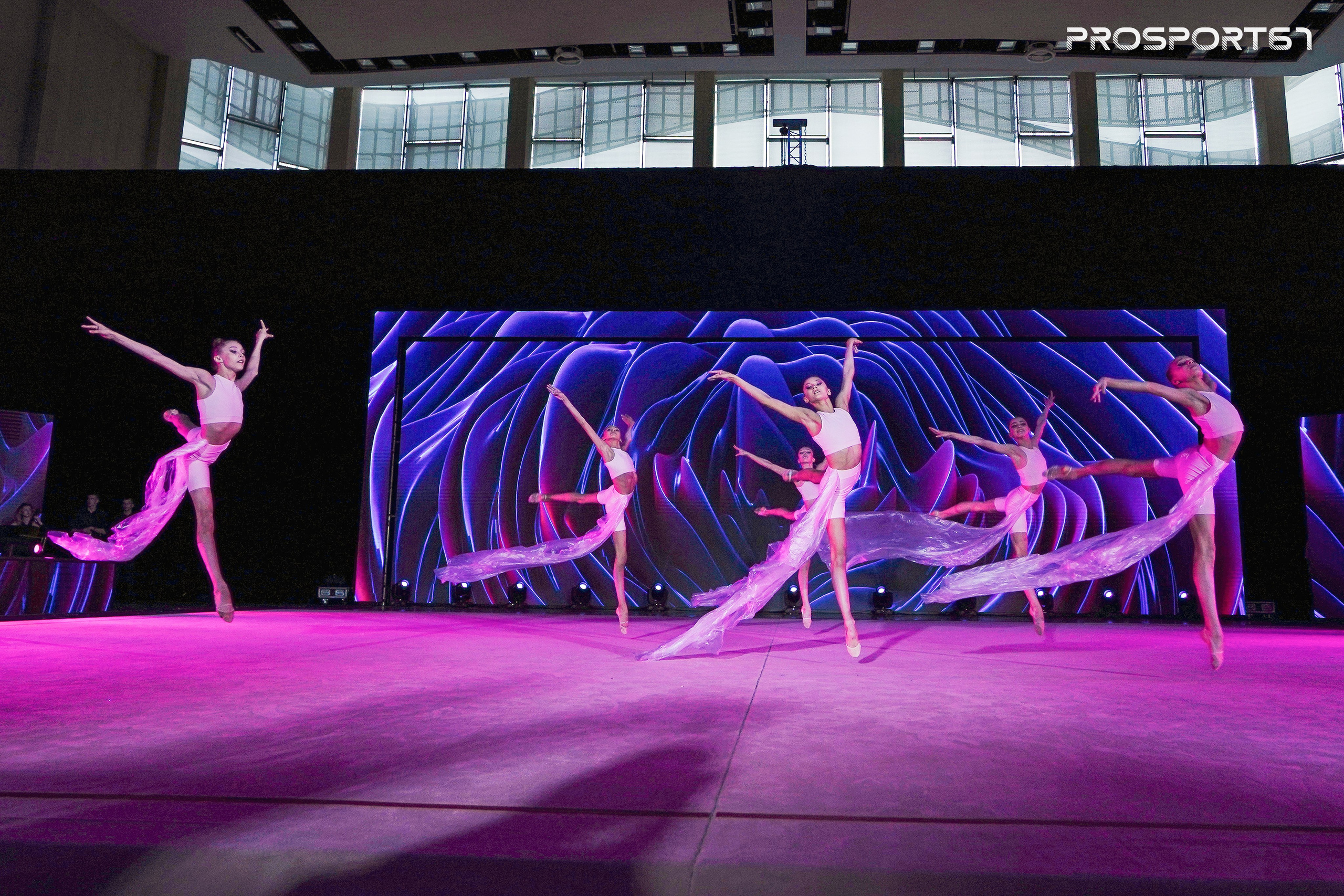 Закрытие. Хрустальная роза 2025 г.Минск. Спортивный фотограф Олег Медведев | prosport67 | Смоленск