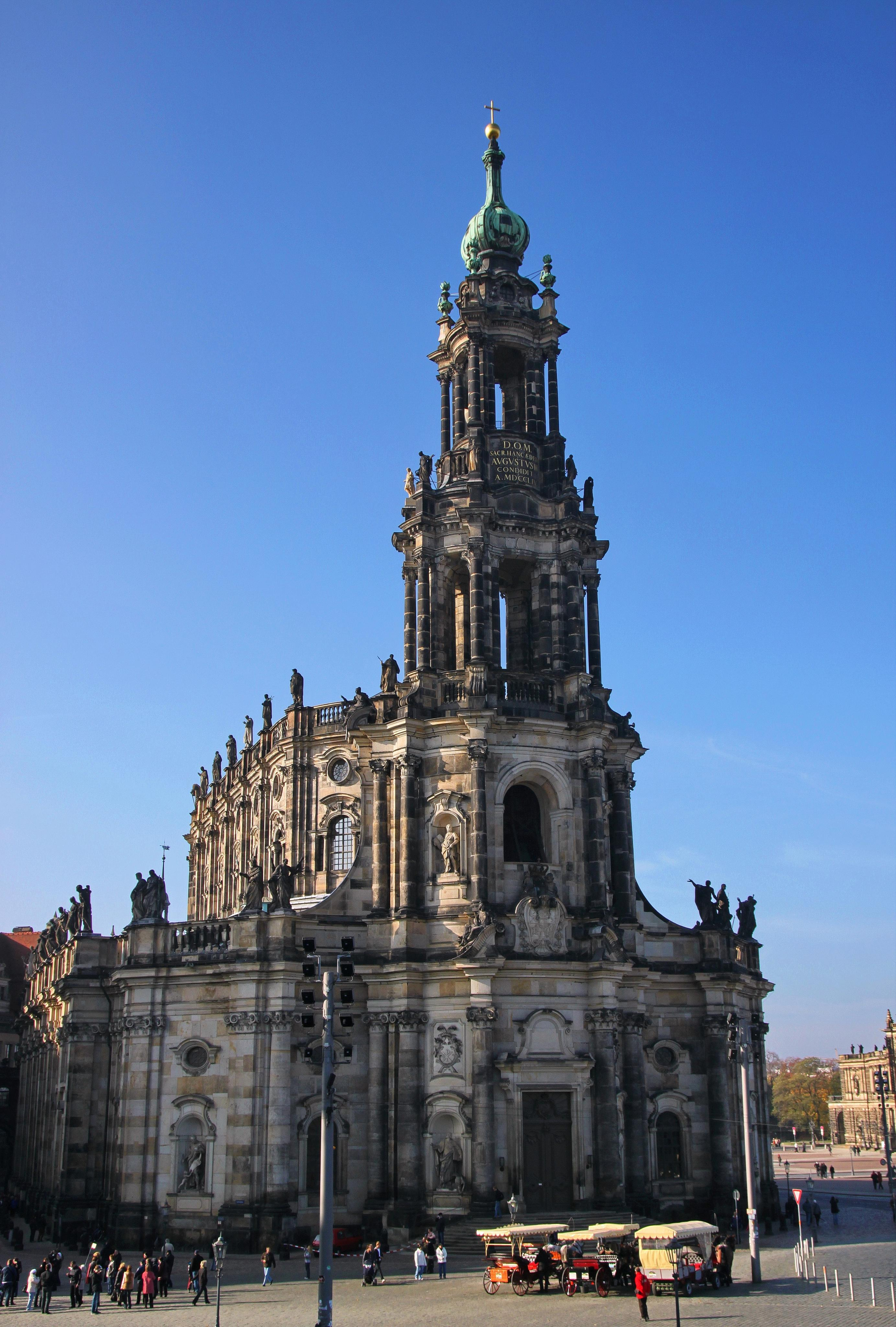 Дрезден. Город старинной архитектуры восстановленной после войны