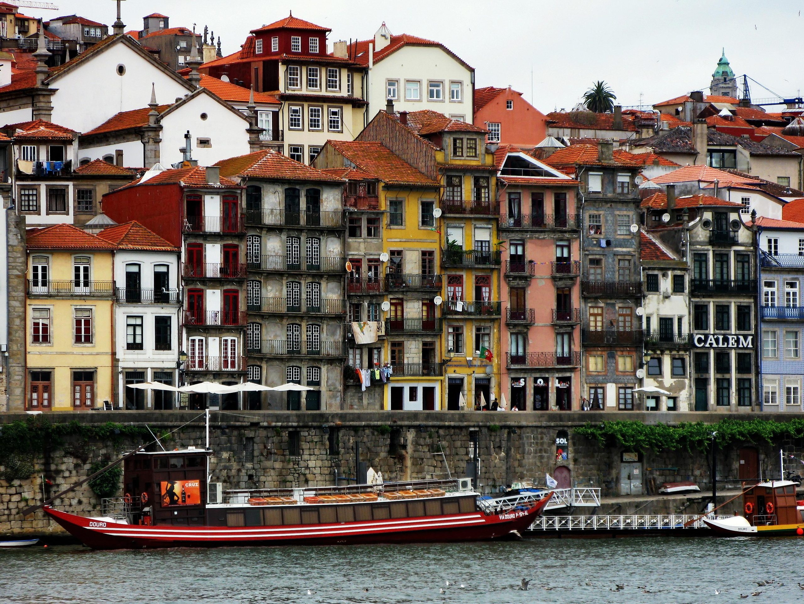 Набережные реки Дору в Порту