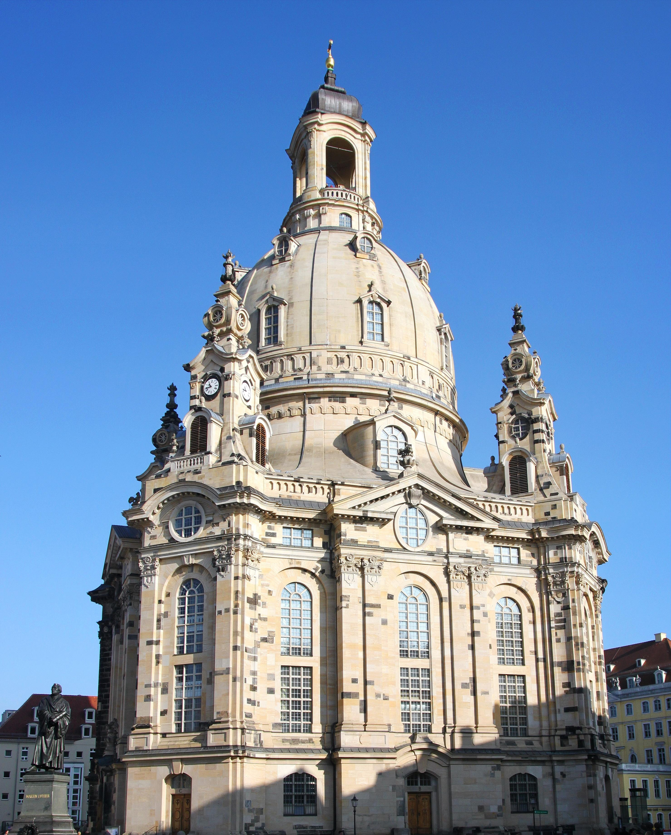 Дрезден. Город старинной архитектуры восстановленной после войны