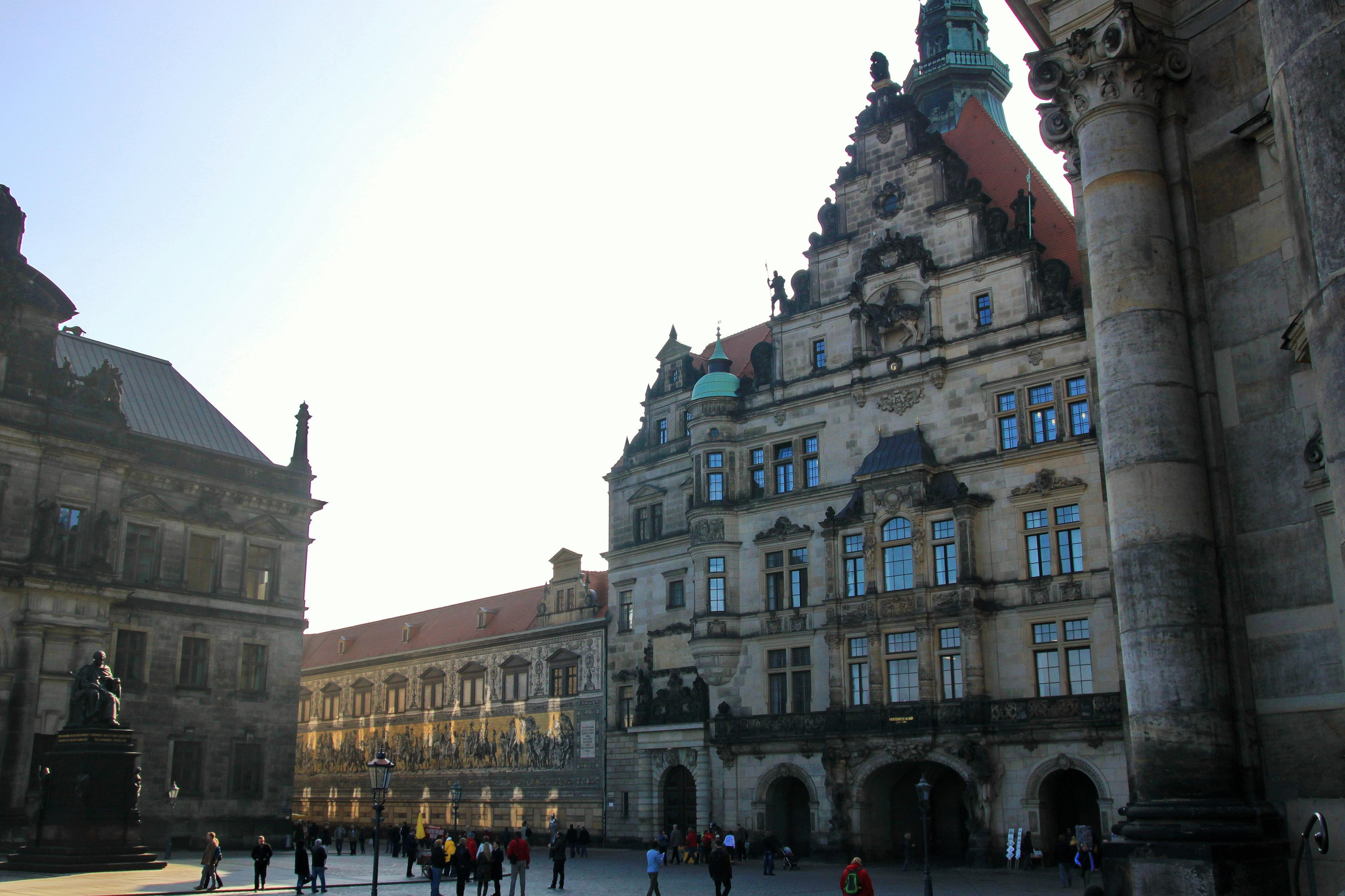 Дрезден. Город старинной архитектуры восстановленной после войны