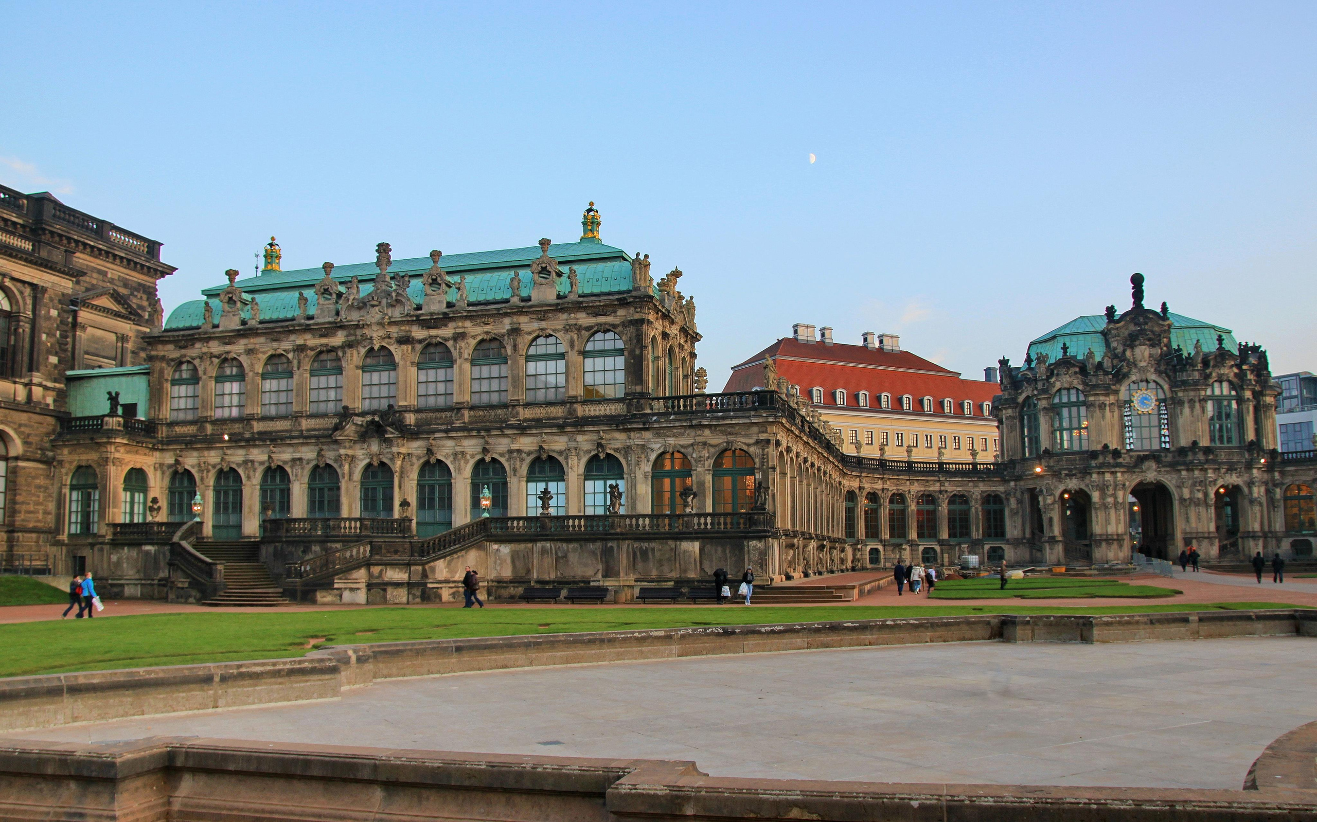 Дрезден. Город старинной архитектуры восстановленной после войны