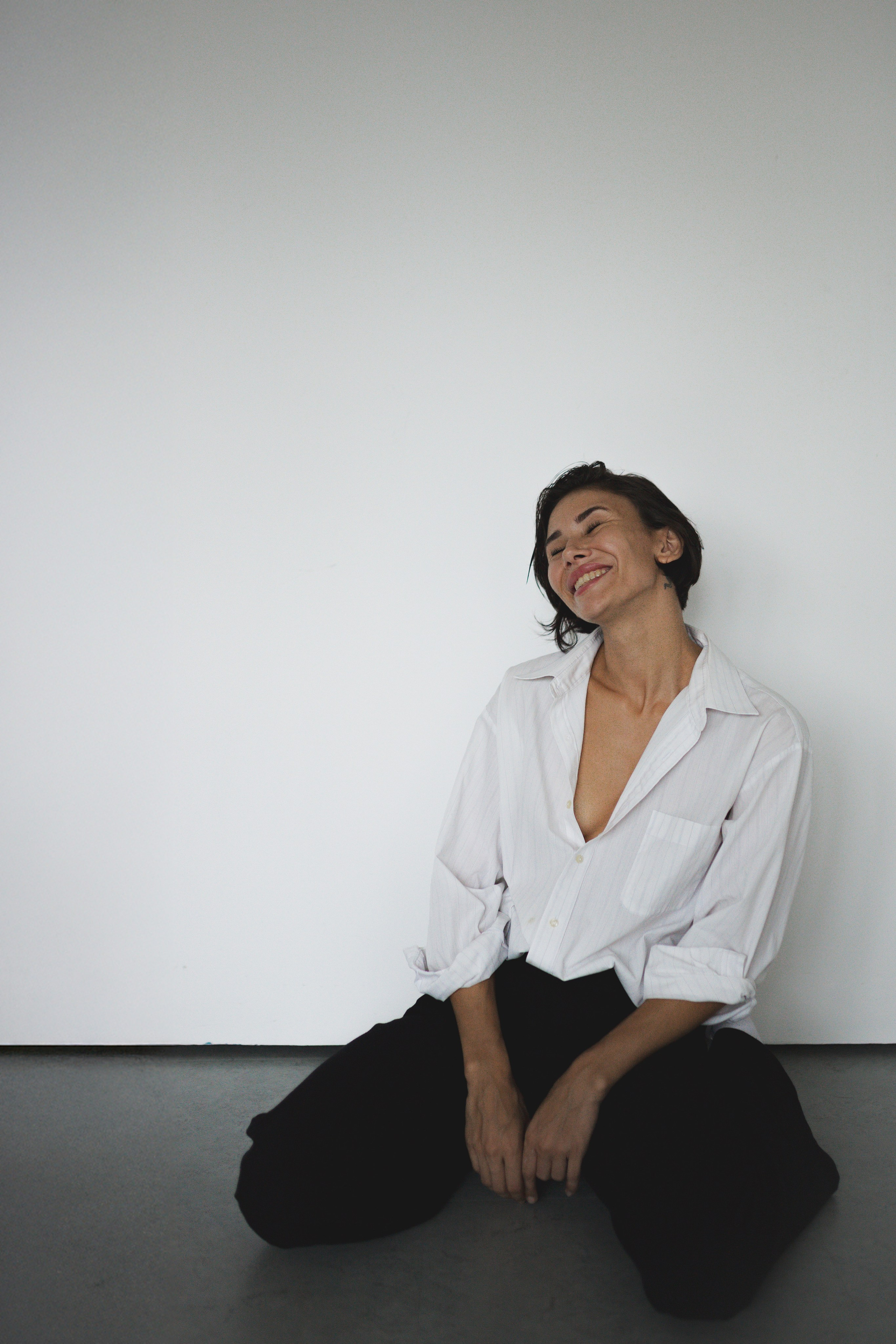 Алина в студии Нячанг. Главная