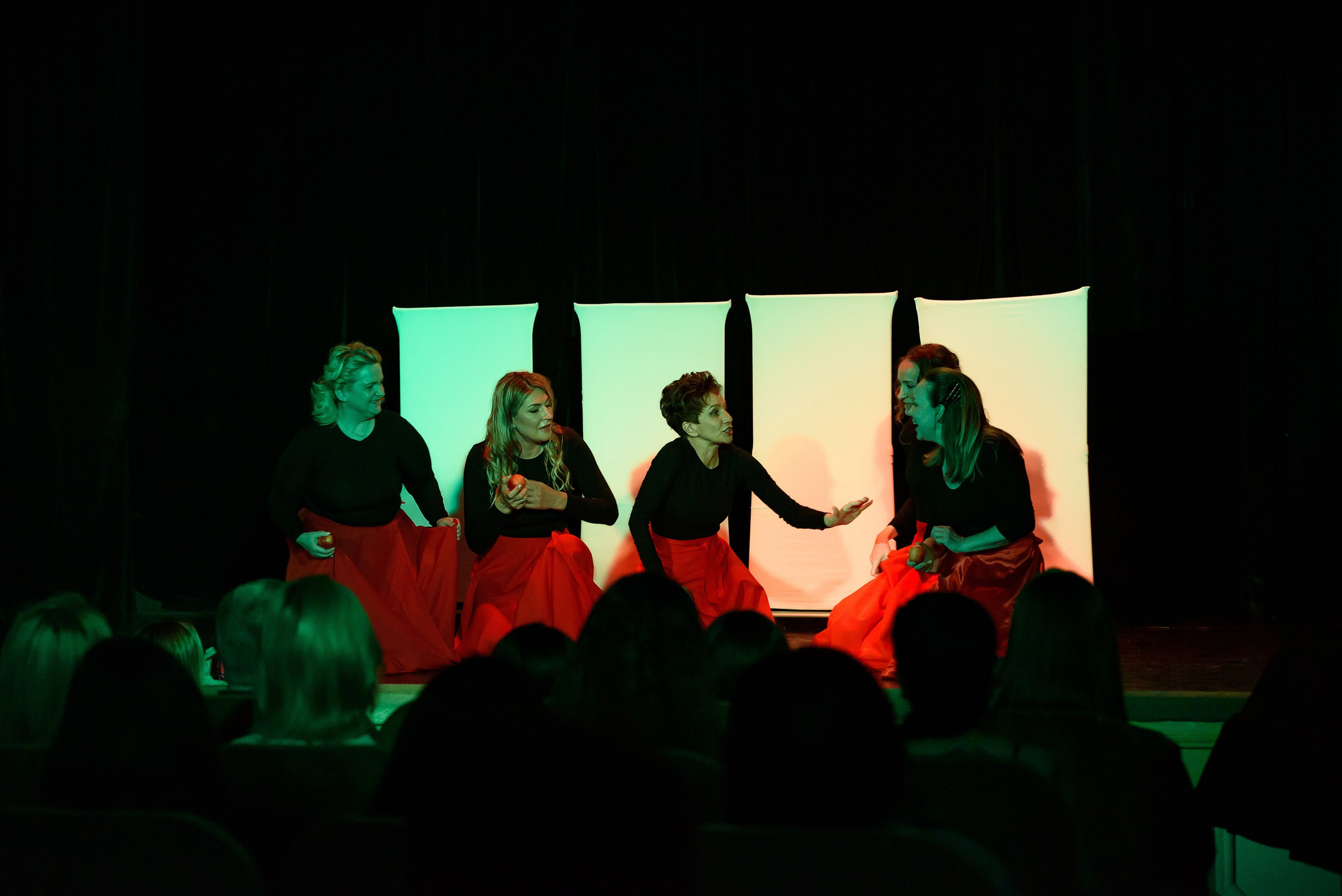 Жива Я?. ЖиваЯ — театр Ксении Сосновских