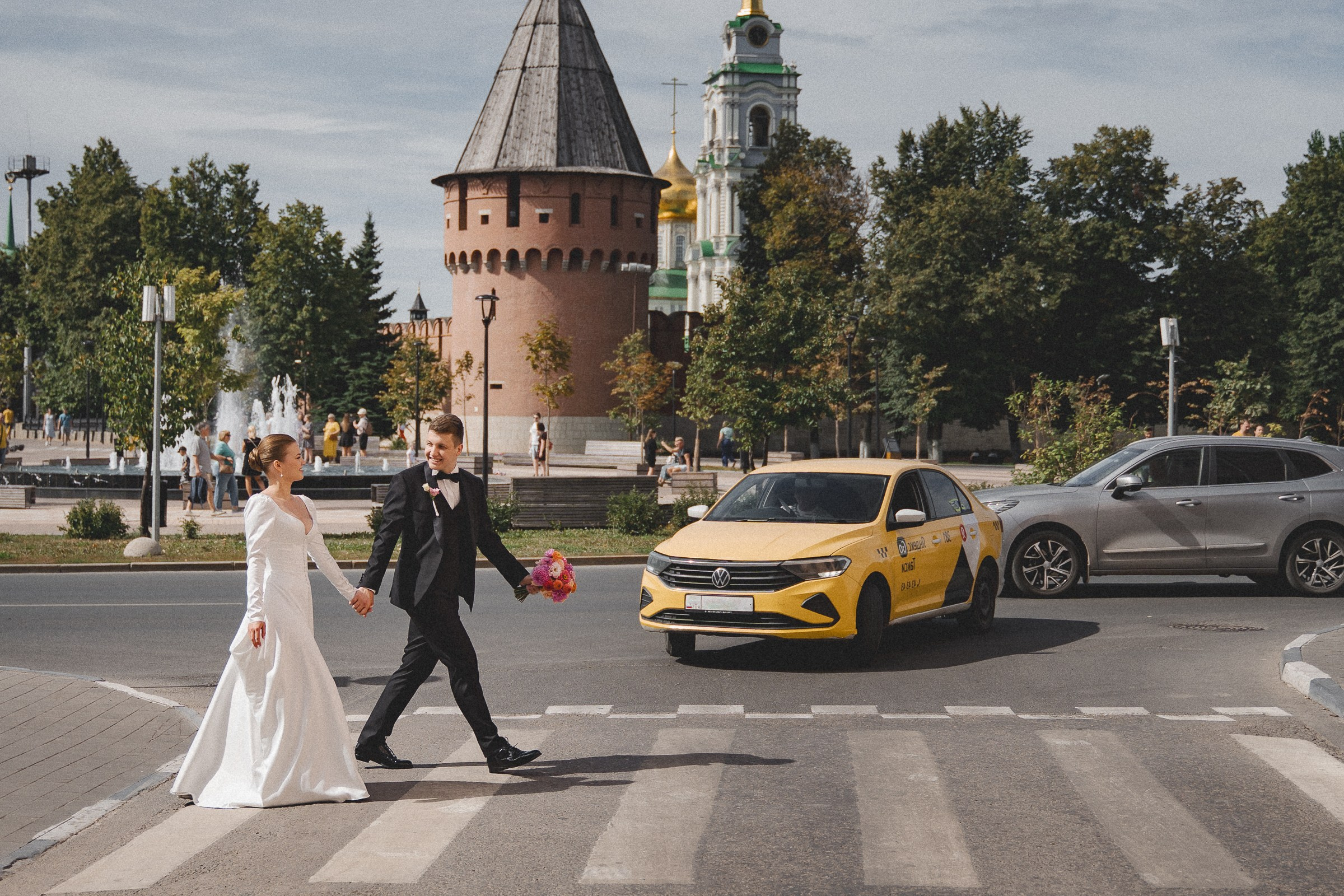 Запах цвета корал, фуксия, оранж. Свадебный фотограф Александр Осипов