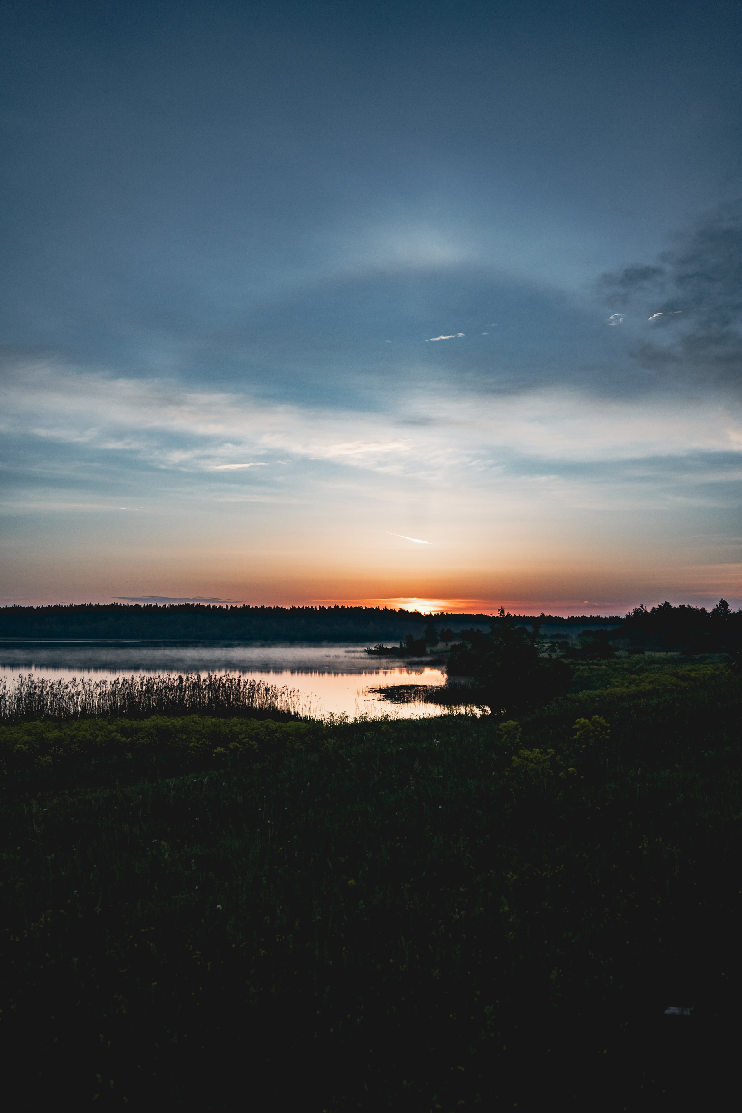 Встреча лета на озере Донцо. Предметный фотограф Санкт-Петербург