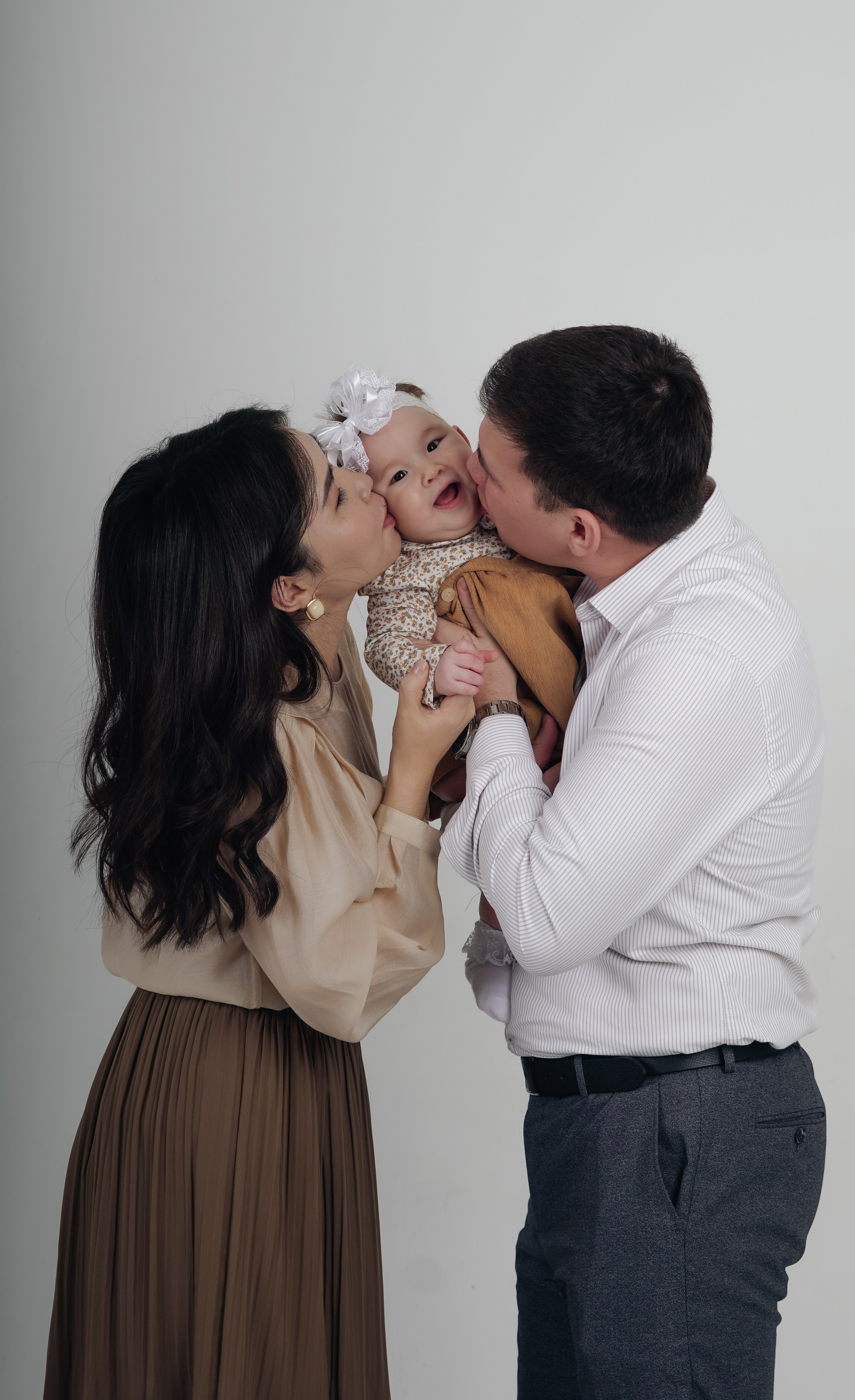 Family story. Уличный и студийный фотограф в Астане Ержанов Нурасыл