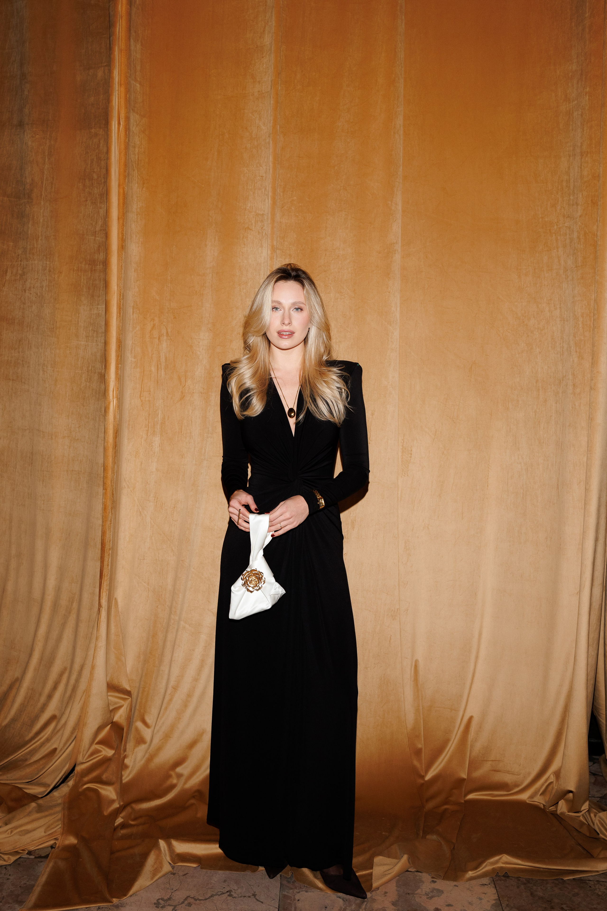 PARISIENNE. Lichi Fashion show. Aleksandr Tsukanov