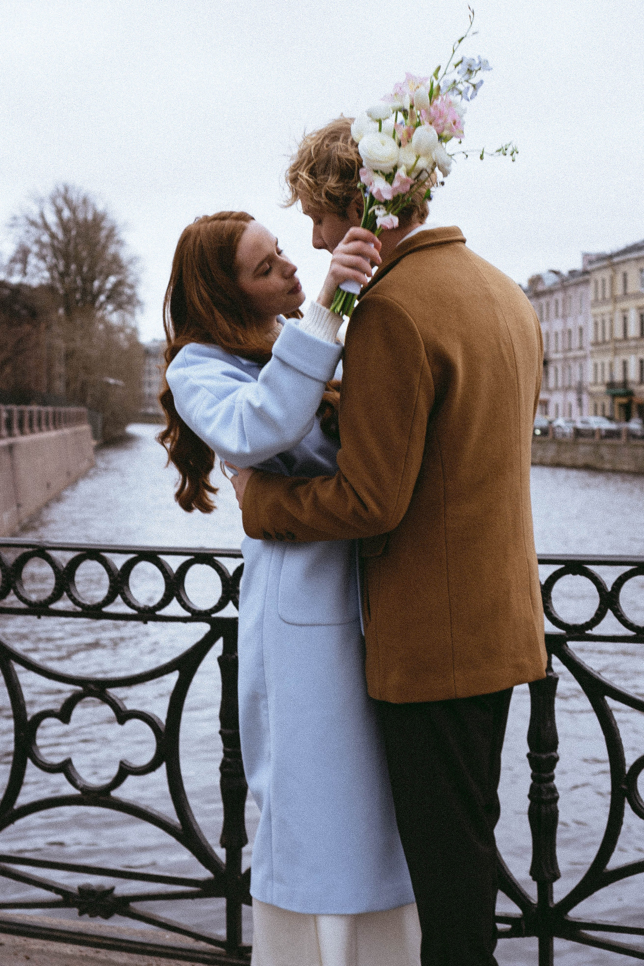 СВАДЕБНАЯ ПРОГУЛКА ПО ПЕТРОГРАДКЕ ВЕСНОЙ (ФОТОСЕССИИЯ ПАРЫ СВАДЕБНАЯ). Профессиональный фотограф, Санкт-Петербург — Виктория Богомолова