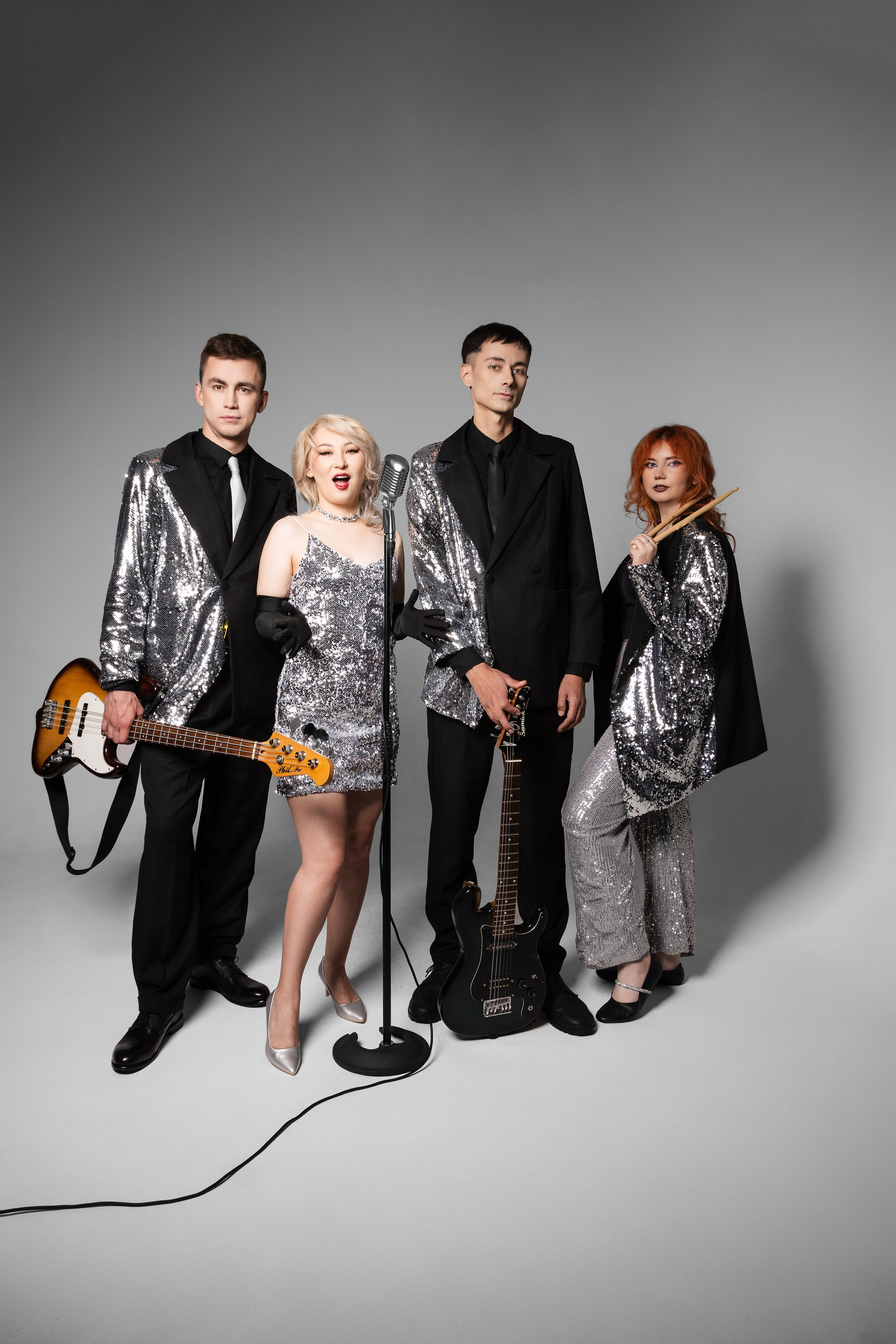 Кавер группа на электрозаводе. Анастасия, Фотограф женского портрета и беременности в стиле vogue