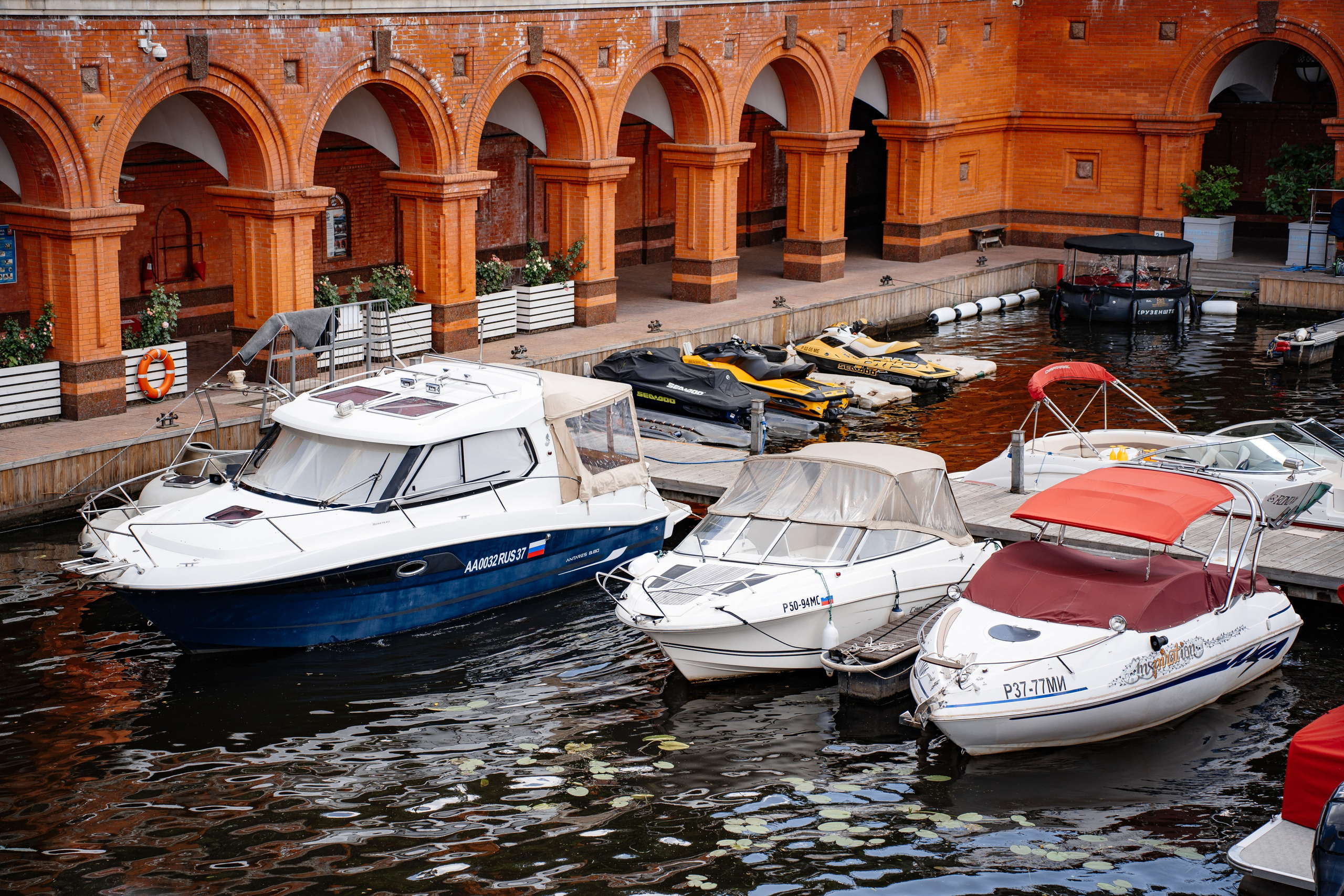 Выездная регистрация свадьбы в ресторане River Club Moscow. Свадебный и семейный фотограф в Москве Светлана Зоткина