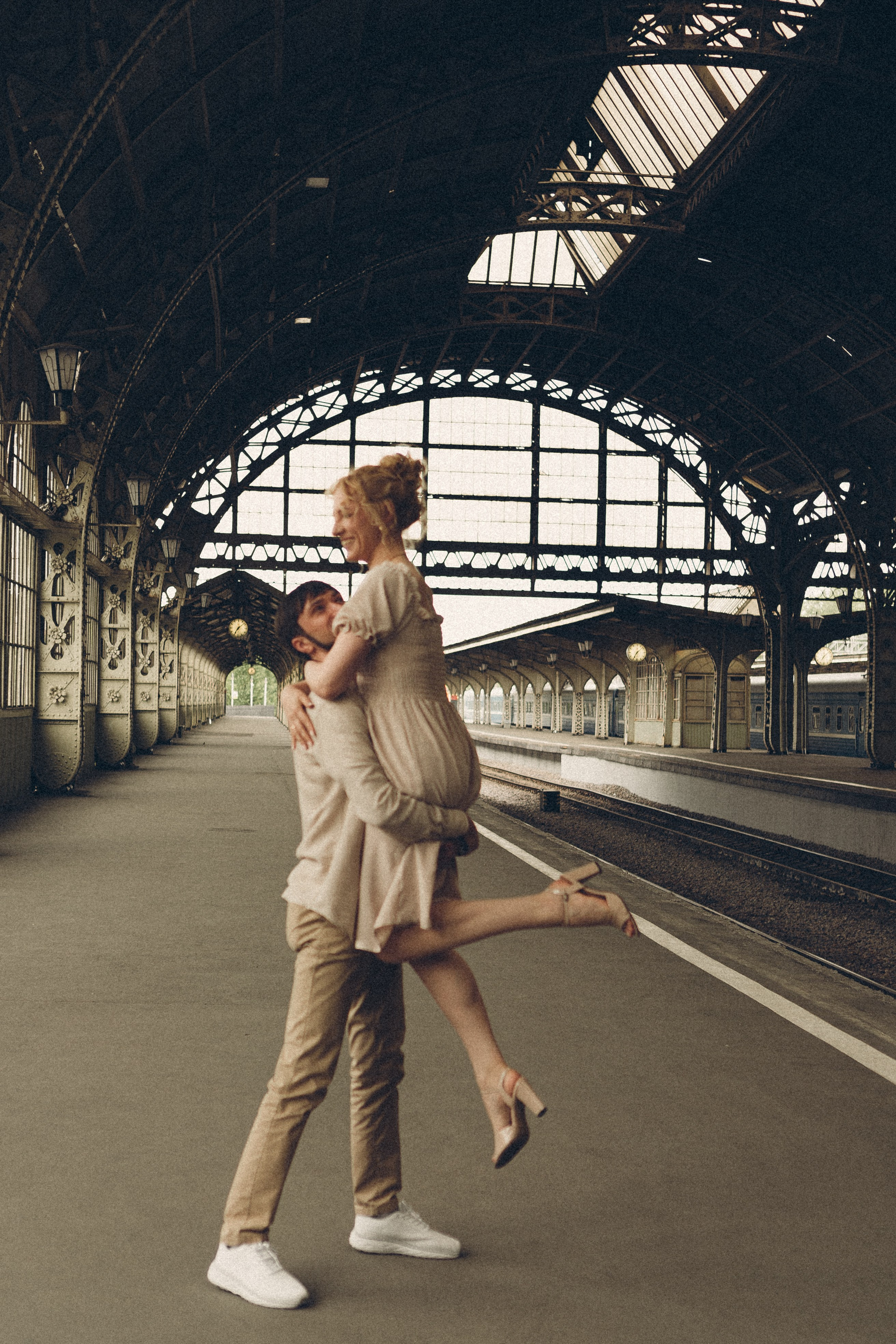 ПРОГУЛКА НА ВИТЕБСКОМ ВОКЗАЛЕ. Профессиональный фотограф, Санкт-Петербург — Виктория Богомолова