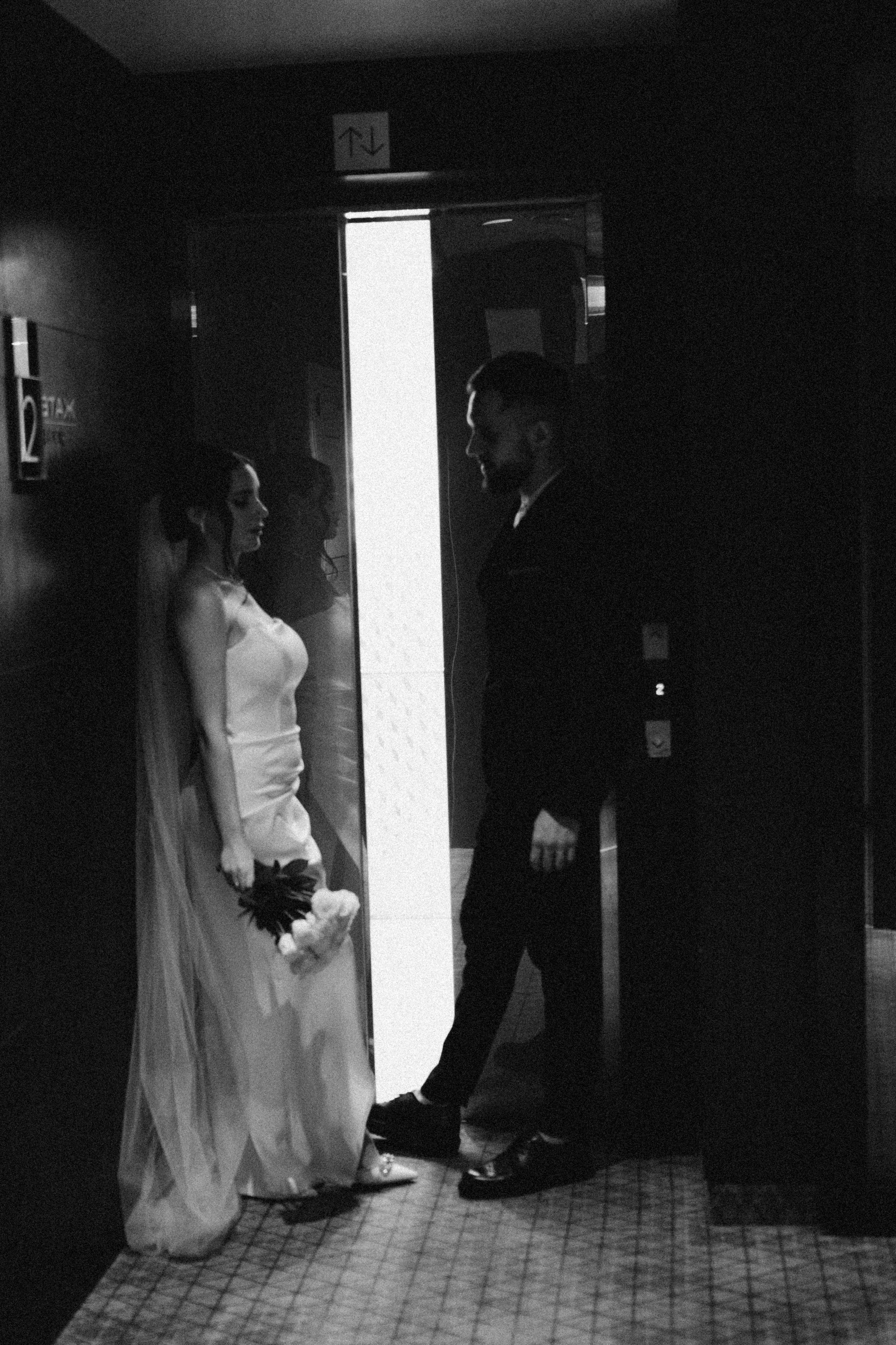 СВАДЕБНАЯ СЬЕМКА СБОРОВ ЖЕНИХА И НЕВЕСТЫ В ОТЕЛЕ И ТАКЖЕ ФОТОСЕССИИЯ В ОТЕЛЕЕ МЕГАПОЛИС БРЯНСК. Профессиональный фотограф, Санкт-Петербург — Виктория Богомолова