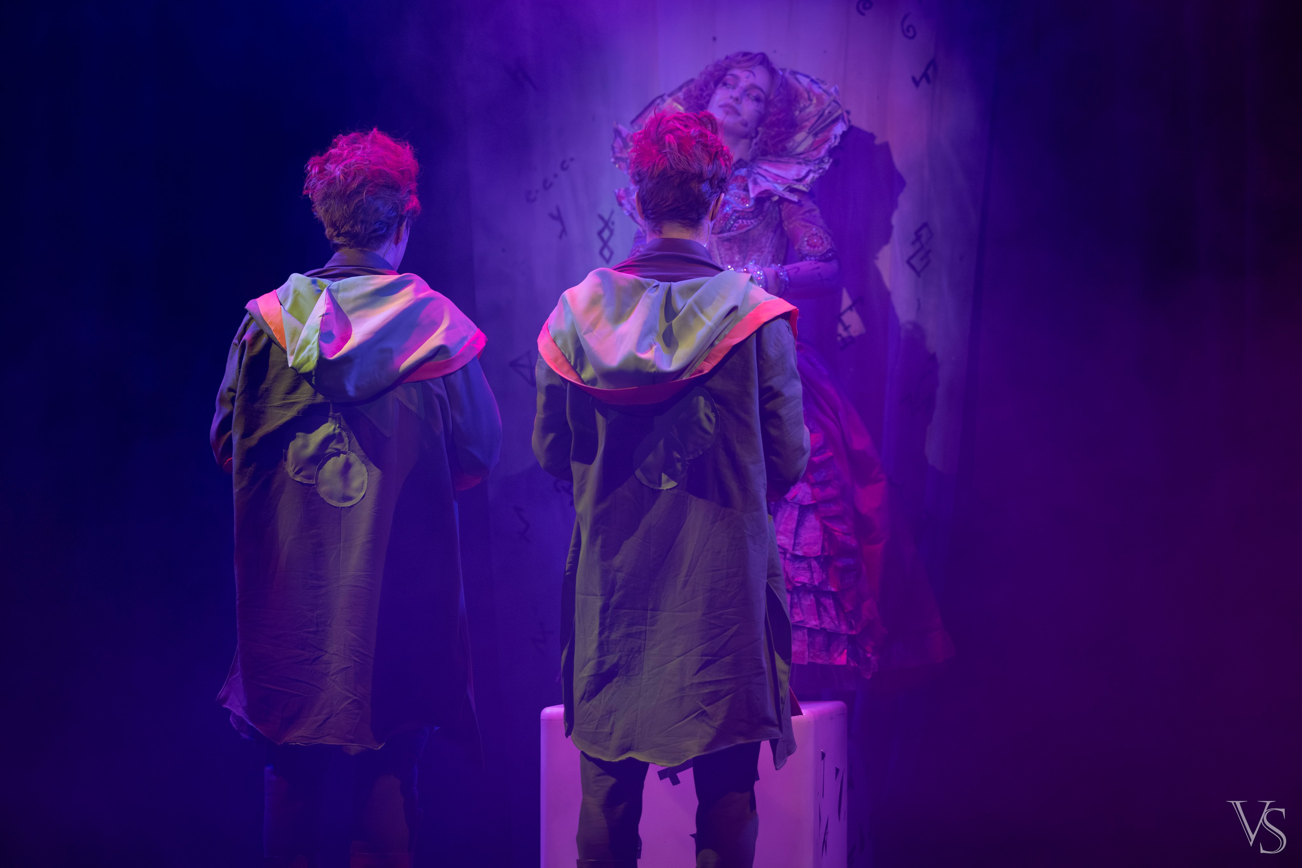 Книга стихий 25.01. Фотограф Виктор Степанов