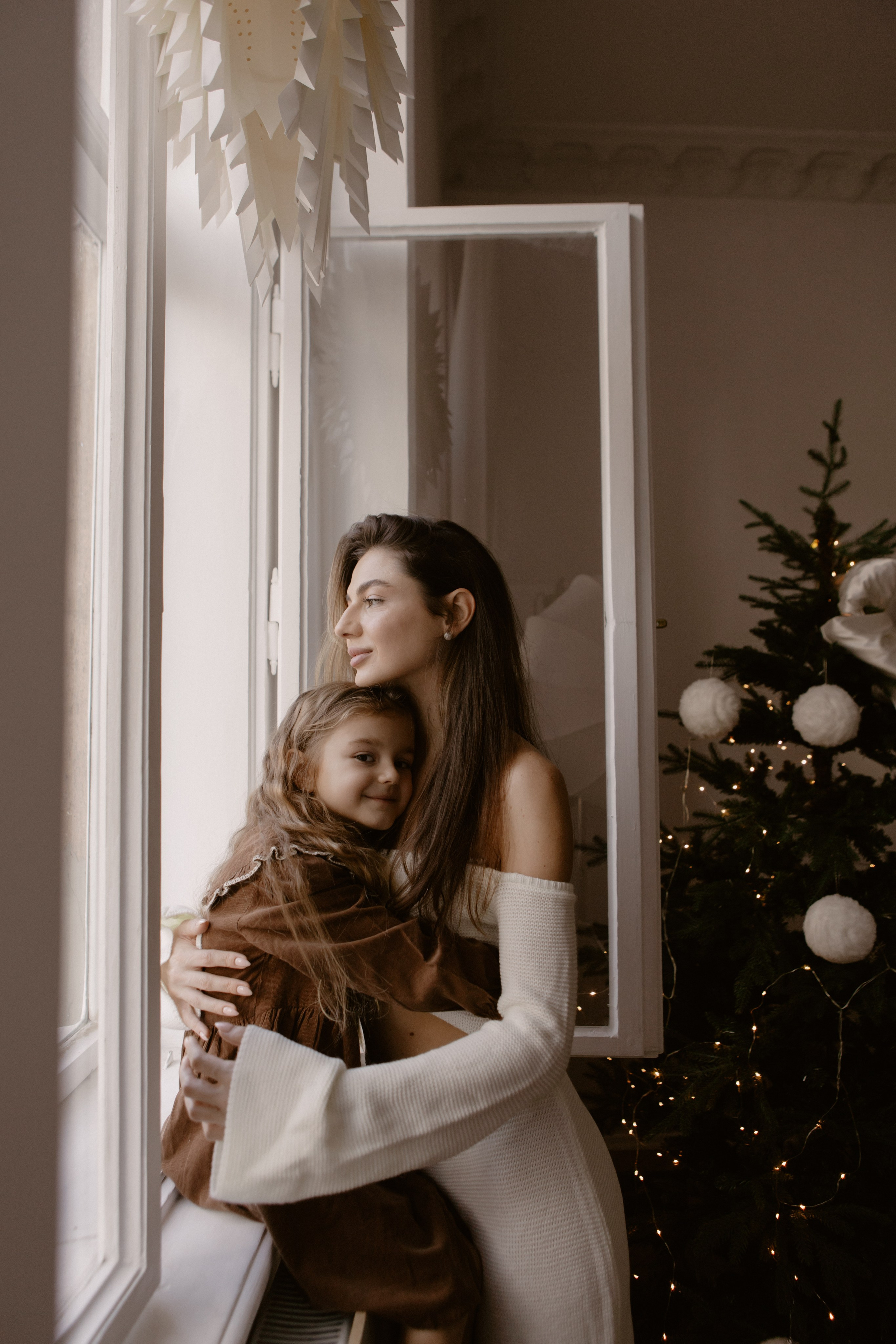 Victoria and Olivia. Photographer Lisbon|Portugal Nadiya Kharytonenko