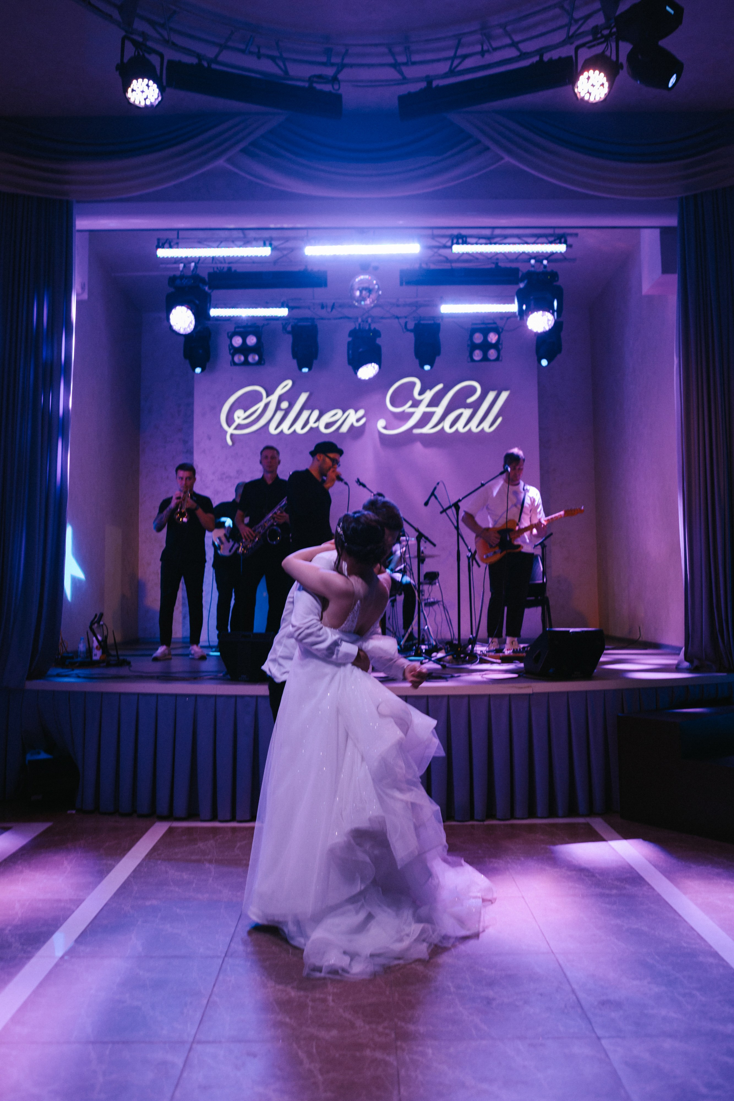 Вика и Ваня. Эстетичный свадебный репортаж в любом городе страны