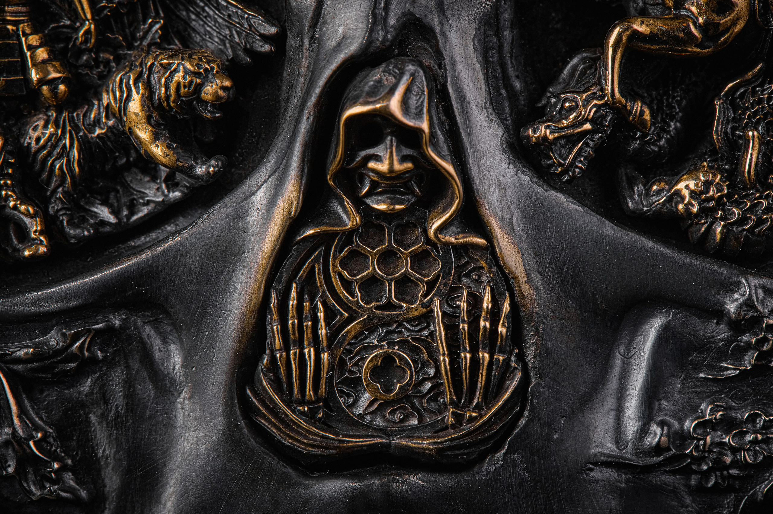 Мужская бижутерия на чёрном фоне. Фотограф Яковлев Роман — Красноярск