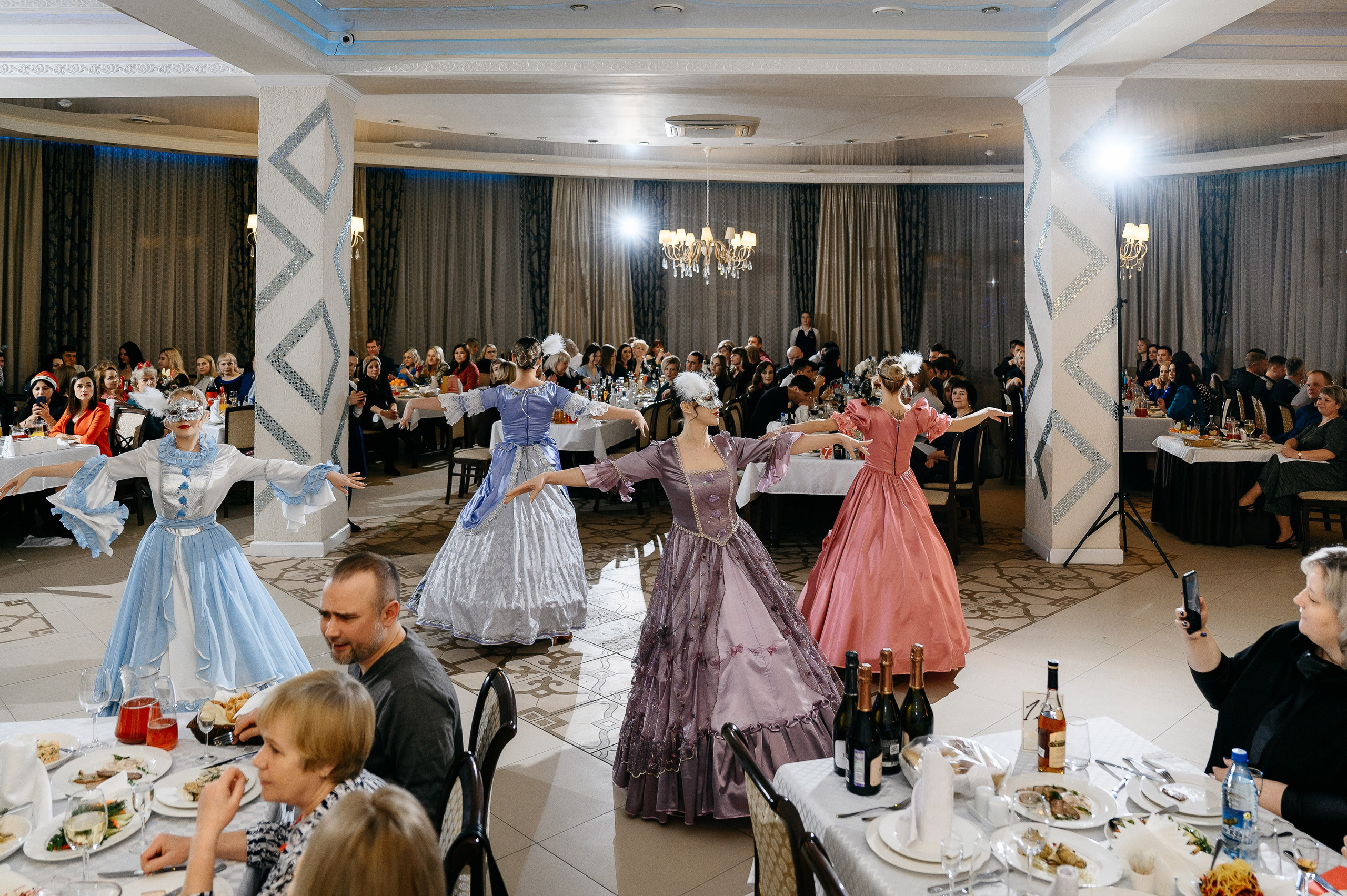 Ресторан Император. Свадебный фотограф в Красноярске