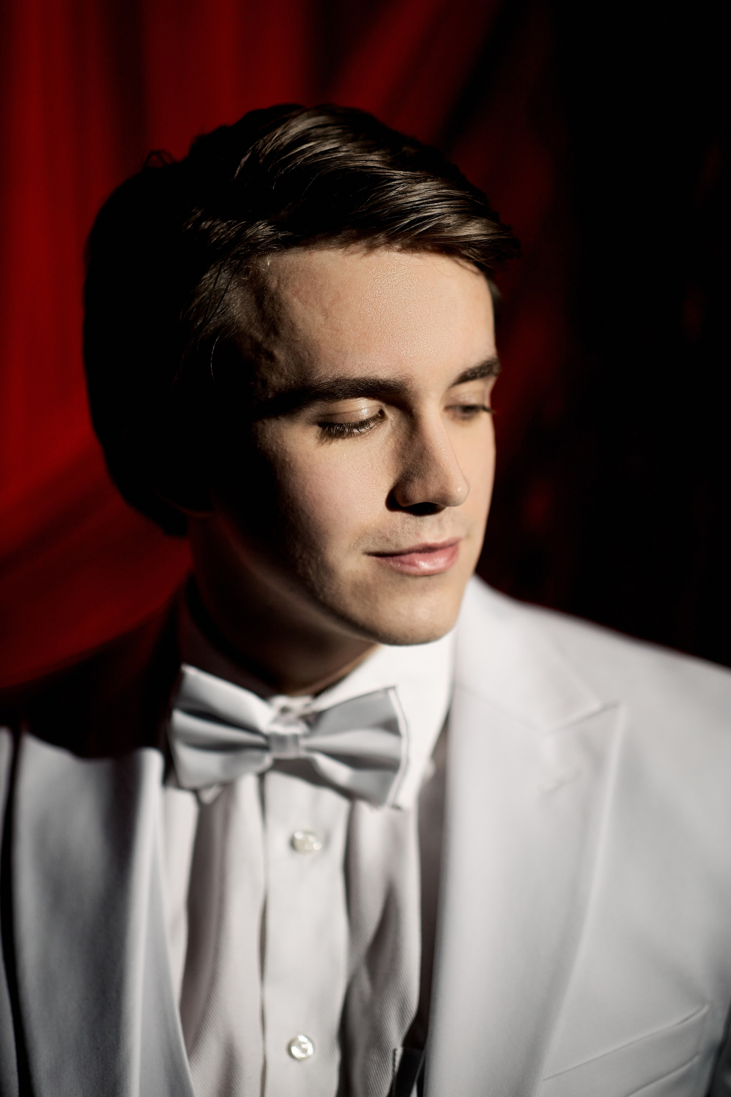 Red. Свадебный фотограф в Красноярске Владимир Ятмасов