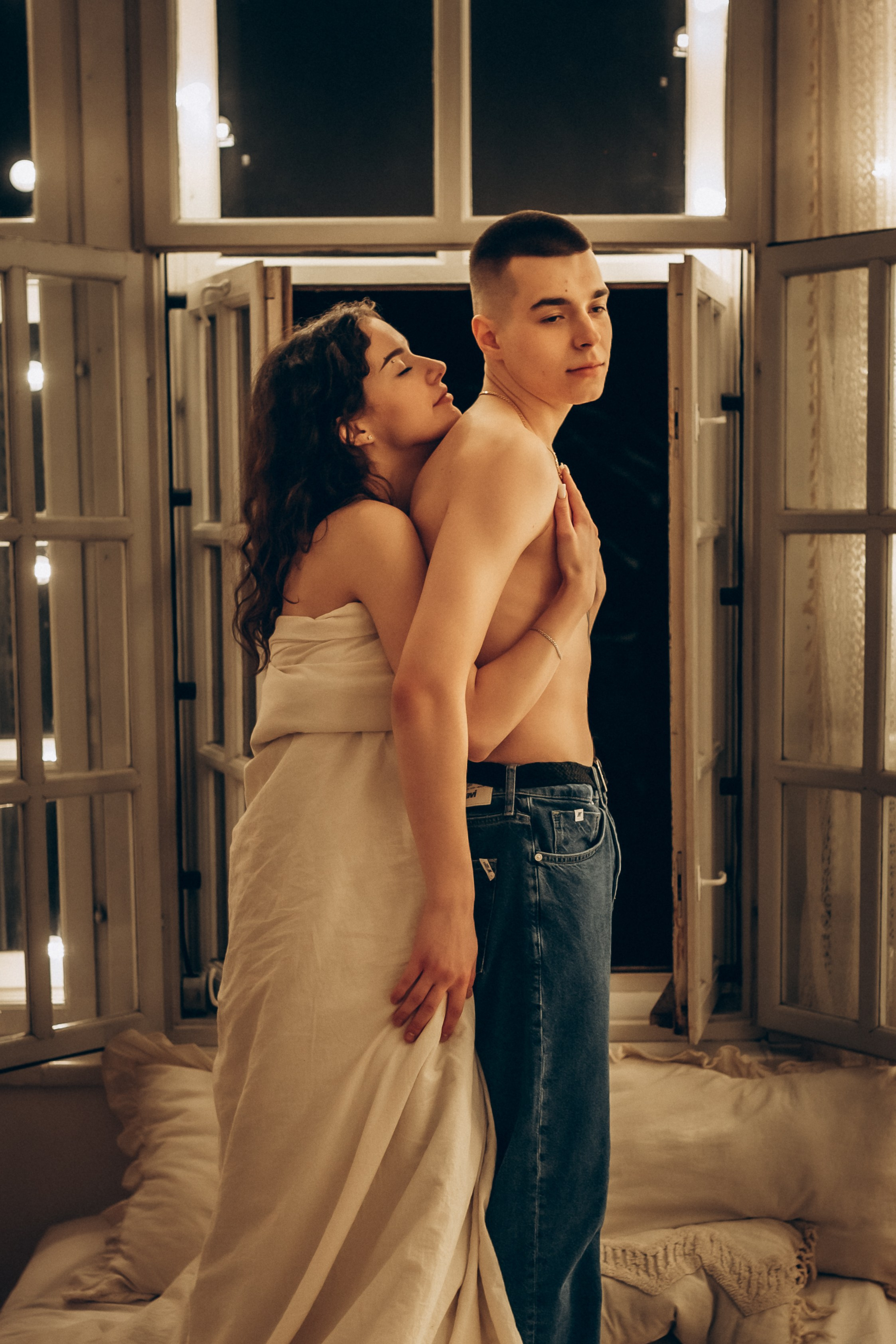 LoveStory Никита и Лиза в студии. Фотограф Санкт-Петербург Князева Елизавета