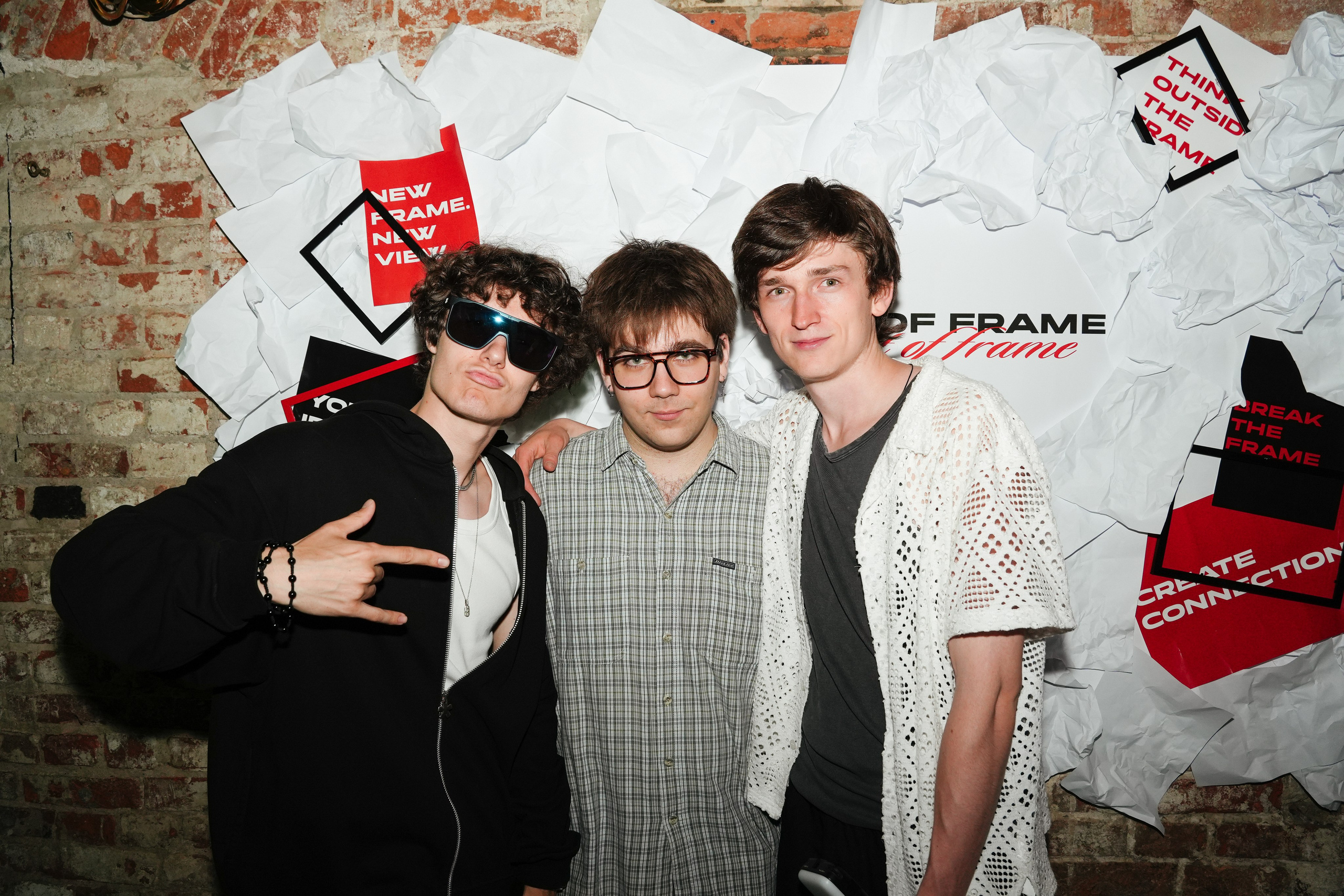 «OUT OF FRAME» / 18.06. Репортажный фотограф в Москве Старовойтов Матвей