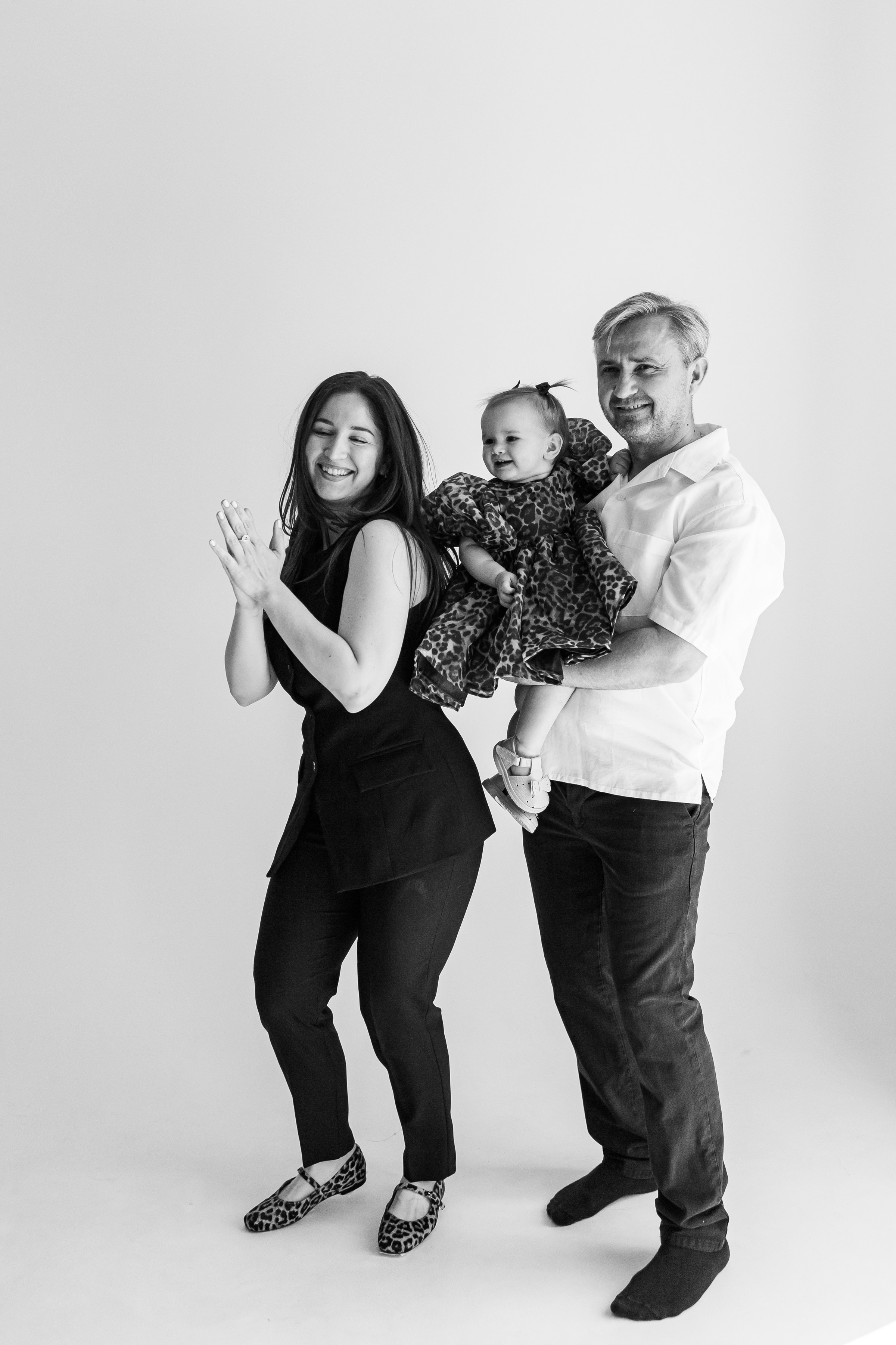 Семейная фотосессия к первому годику. Семейный фотограф в Волгодонске Краченцева Анна