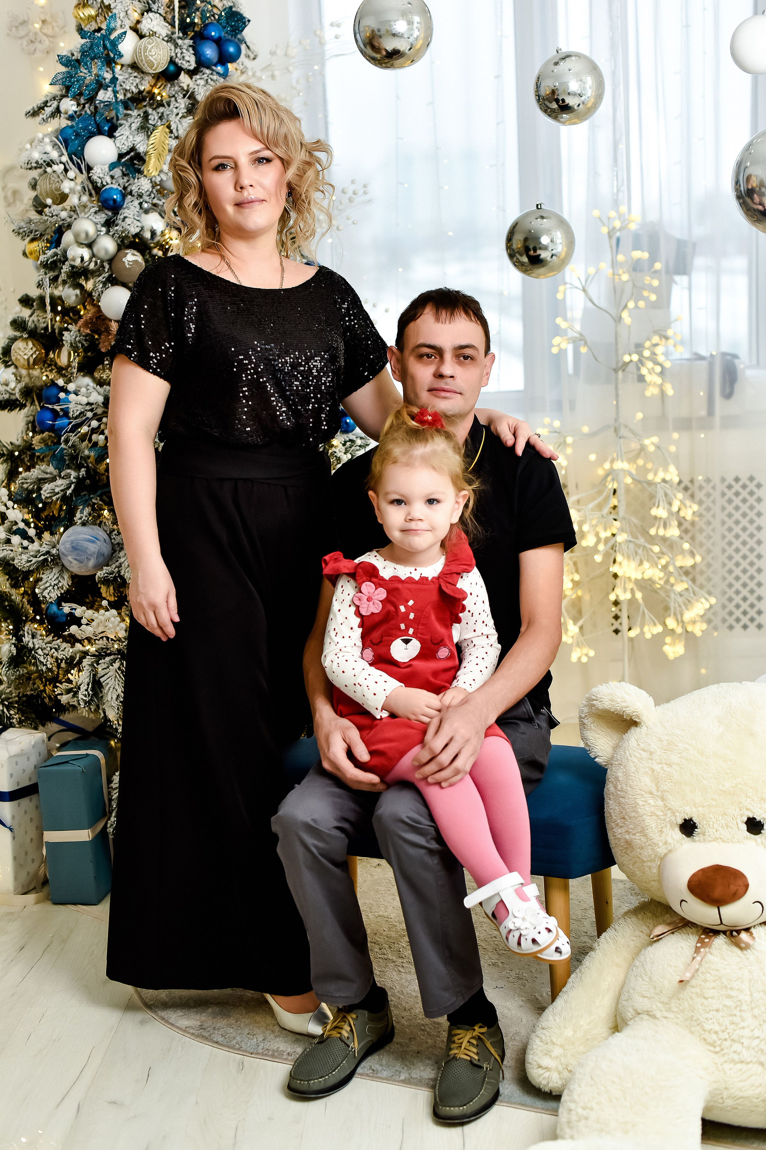 Семья Алёны, Владимира и Василисы