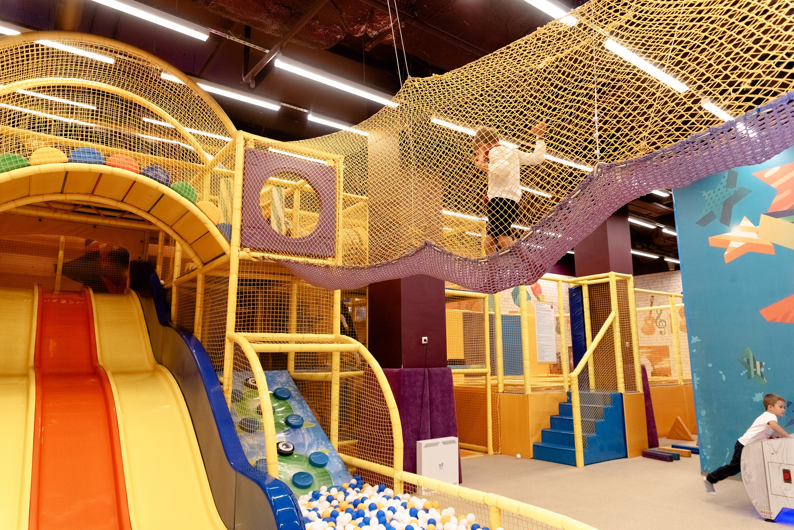 Тематическое ДР в Kids Rock Cafe