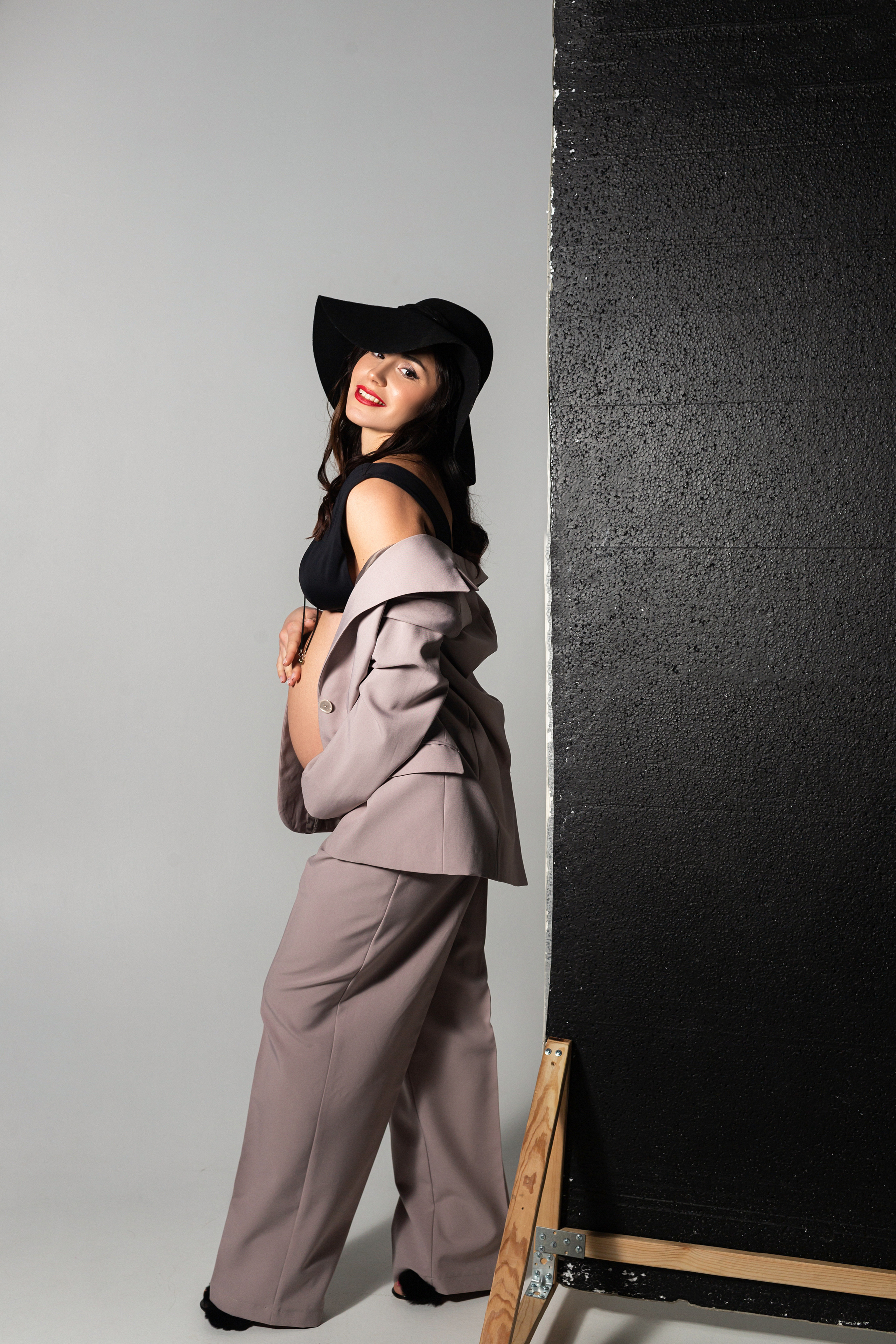 Юлия беременность. Женский фотограф в Оренбурге Ирина Заводчикова