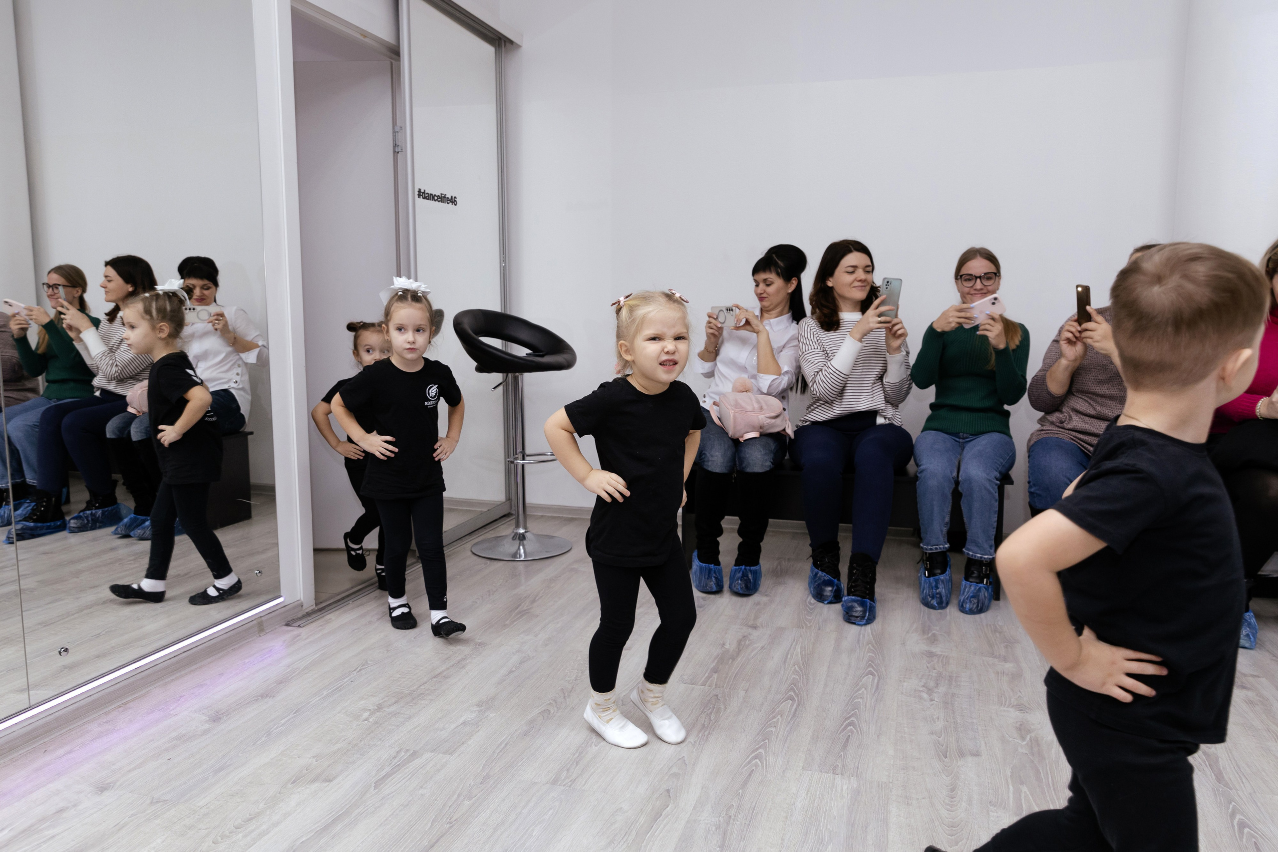 Студия «Взлетай». Открытый урок. Семейный фотограф — Макс Белогрудов