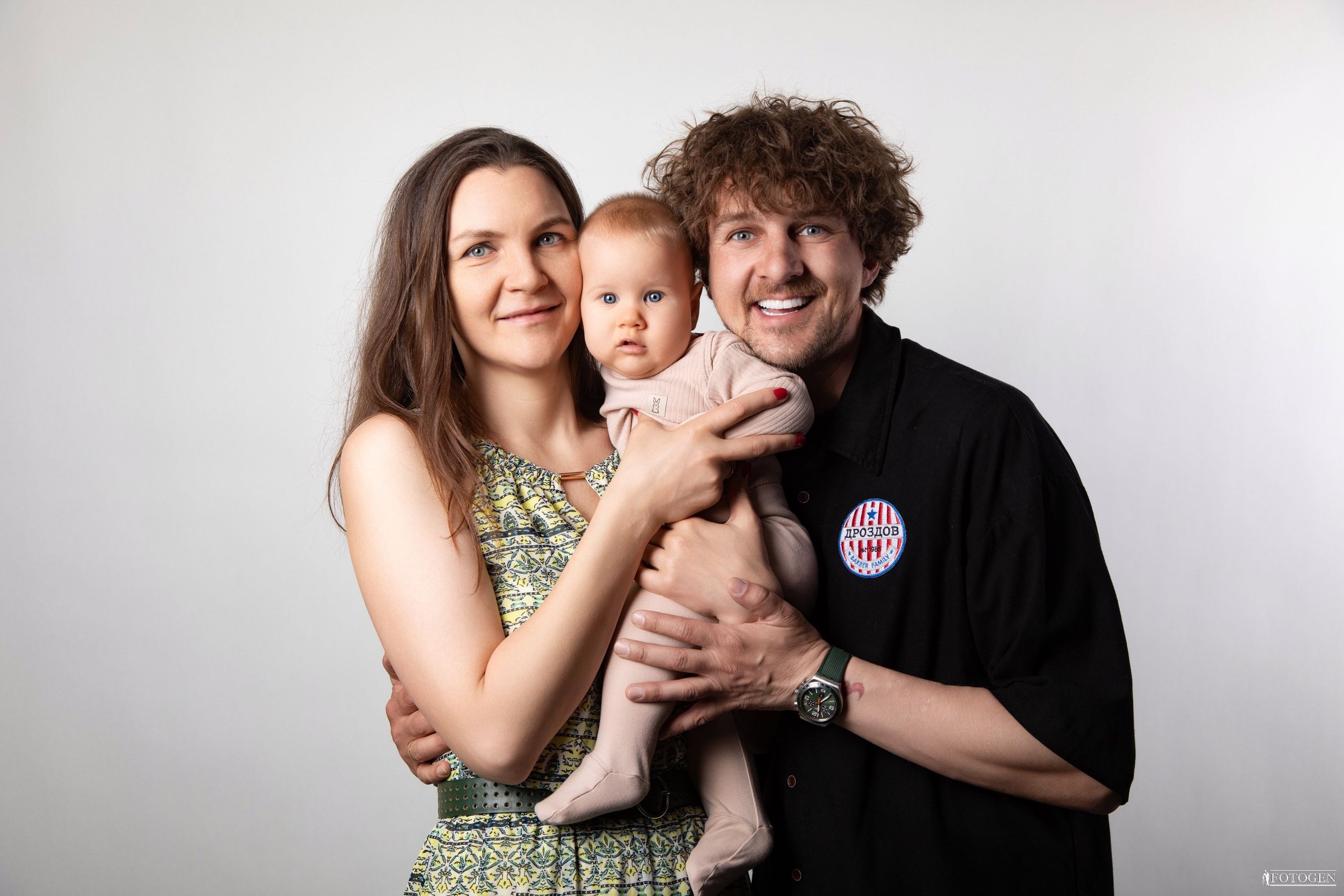 Портфолио семейных фотосессий в Краснодаре | Fotogen. Интерьерная фотостудия FOTOGEN г. Краснодар