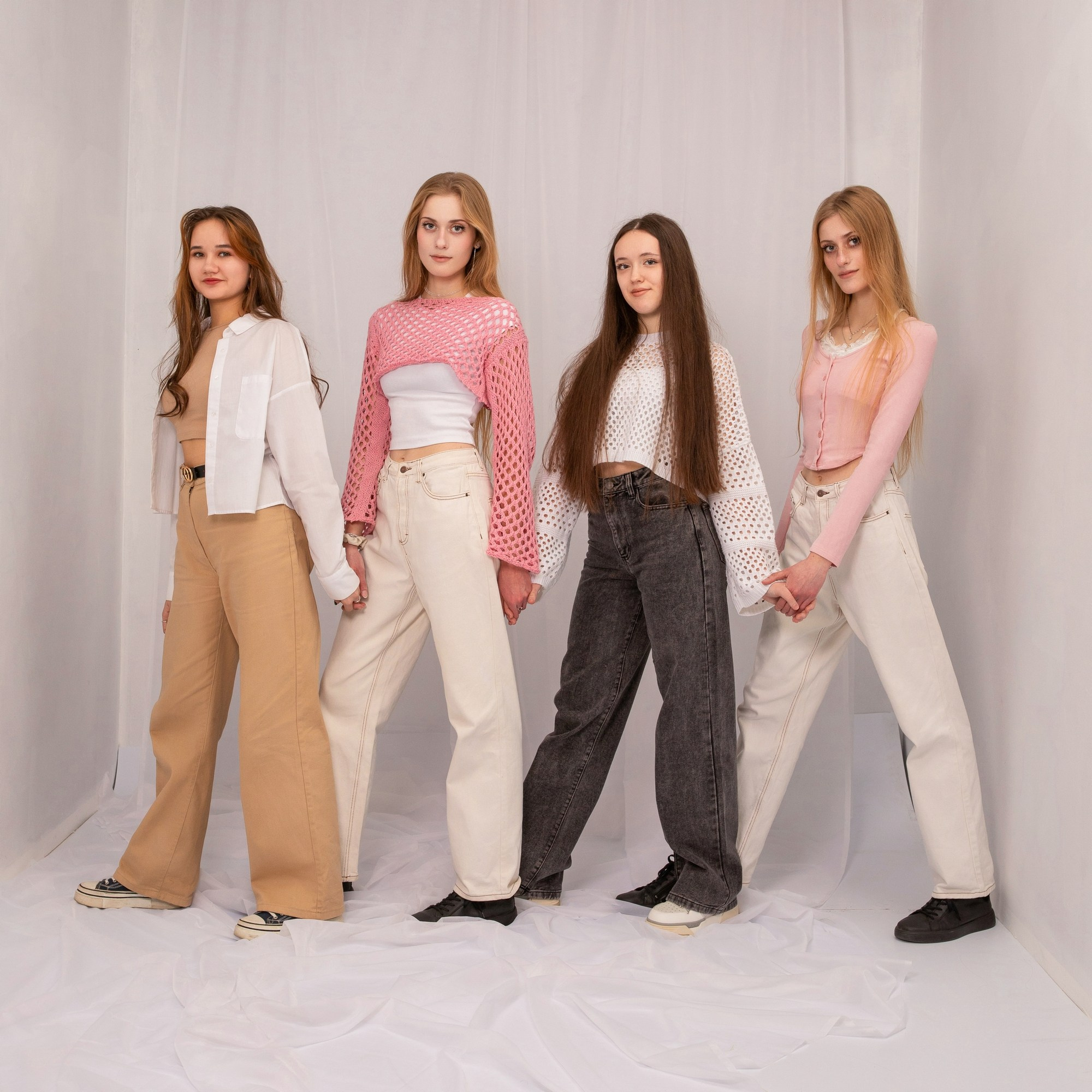 Фотосессия для выпускного альбома в студии: 72 школа 11б. СИГМА | Студия выпускных альбомов Красноярск