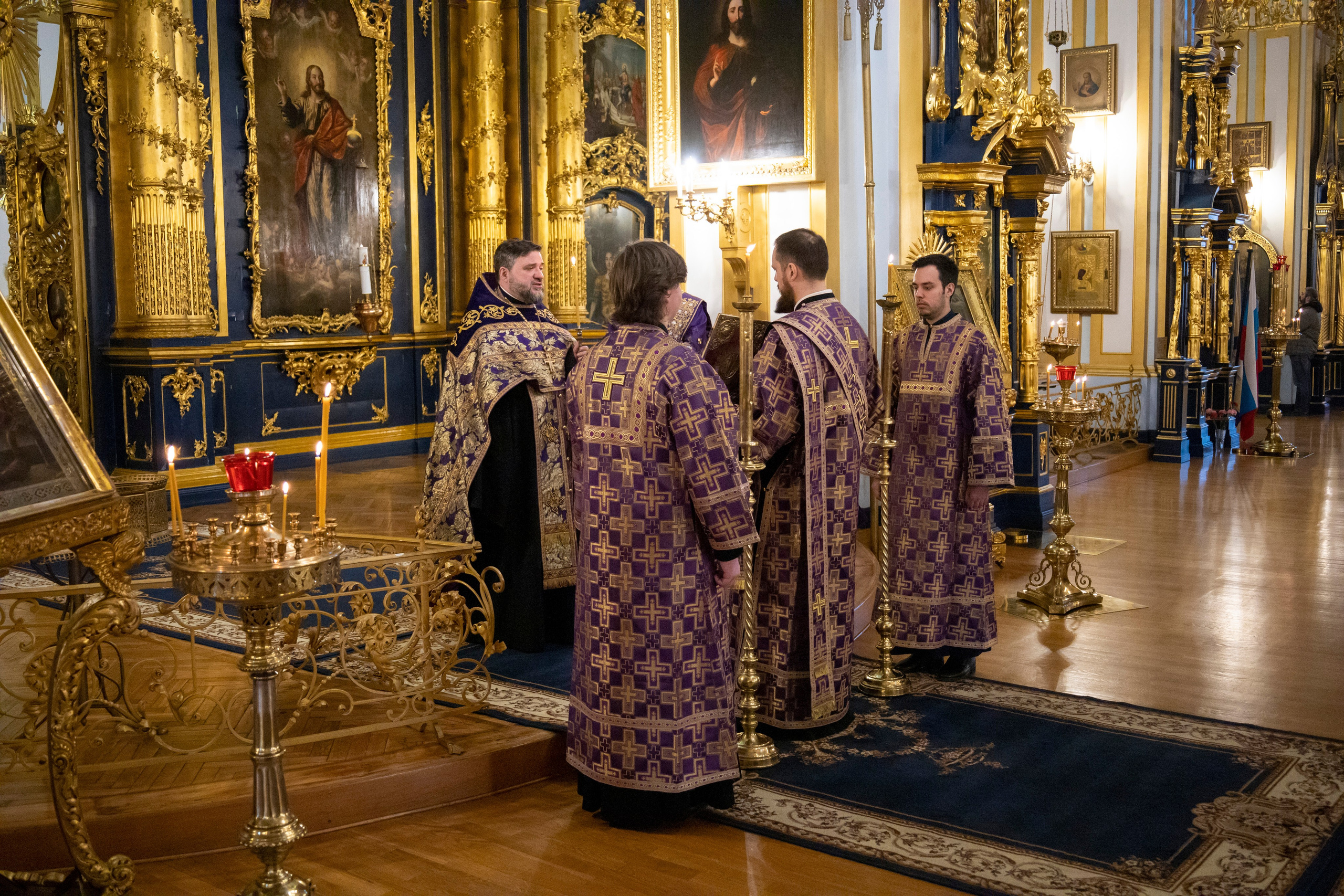 ВСЕНОЩНОЕ БДЕНИЕ С ЧИНОМ ИЗНЕСЕНИЯ ЧЕСТНОГО И ЖИВОТВОРЯЩЕГО КРЕСТА ГОСПОДНЯ. НИКОЛО-БОГОЯВЛЕНСКИЙ МОРСКОЙ СОБОР