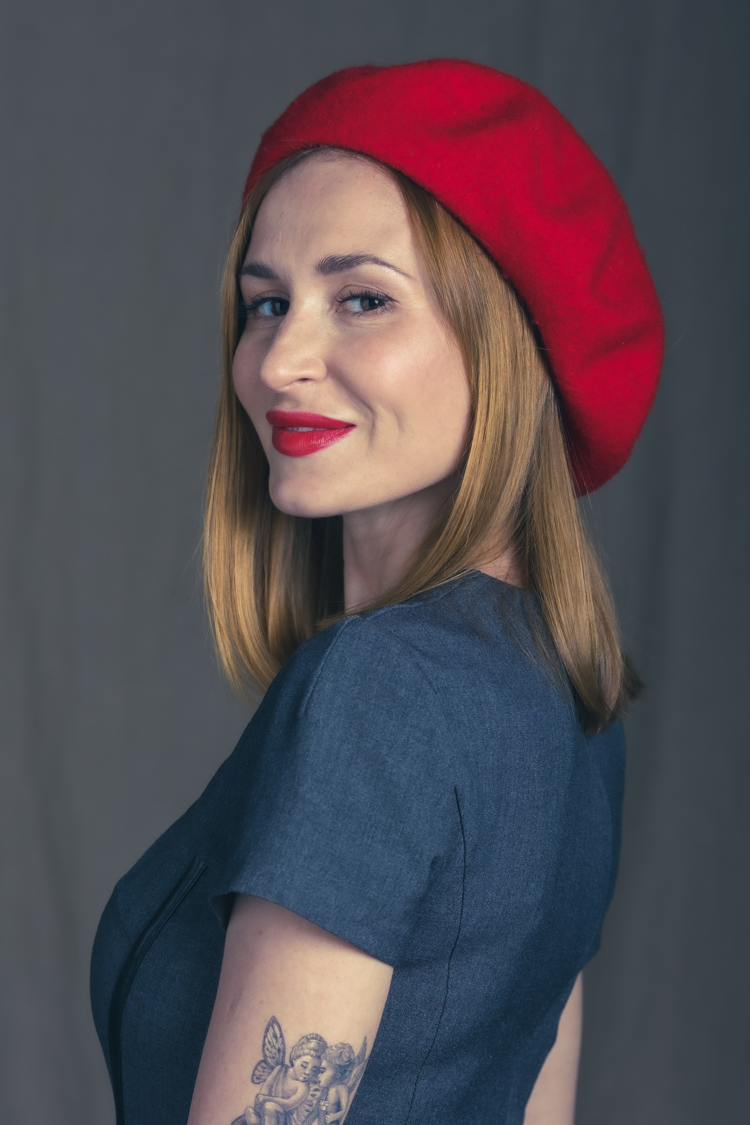 Студии & отели. Модель Москва каталожная и творческая съемка Anna Antlers