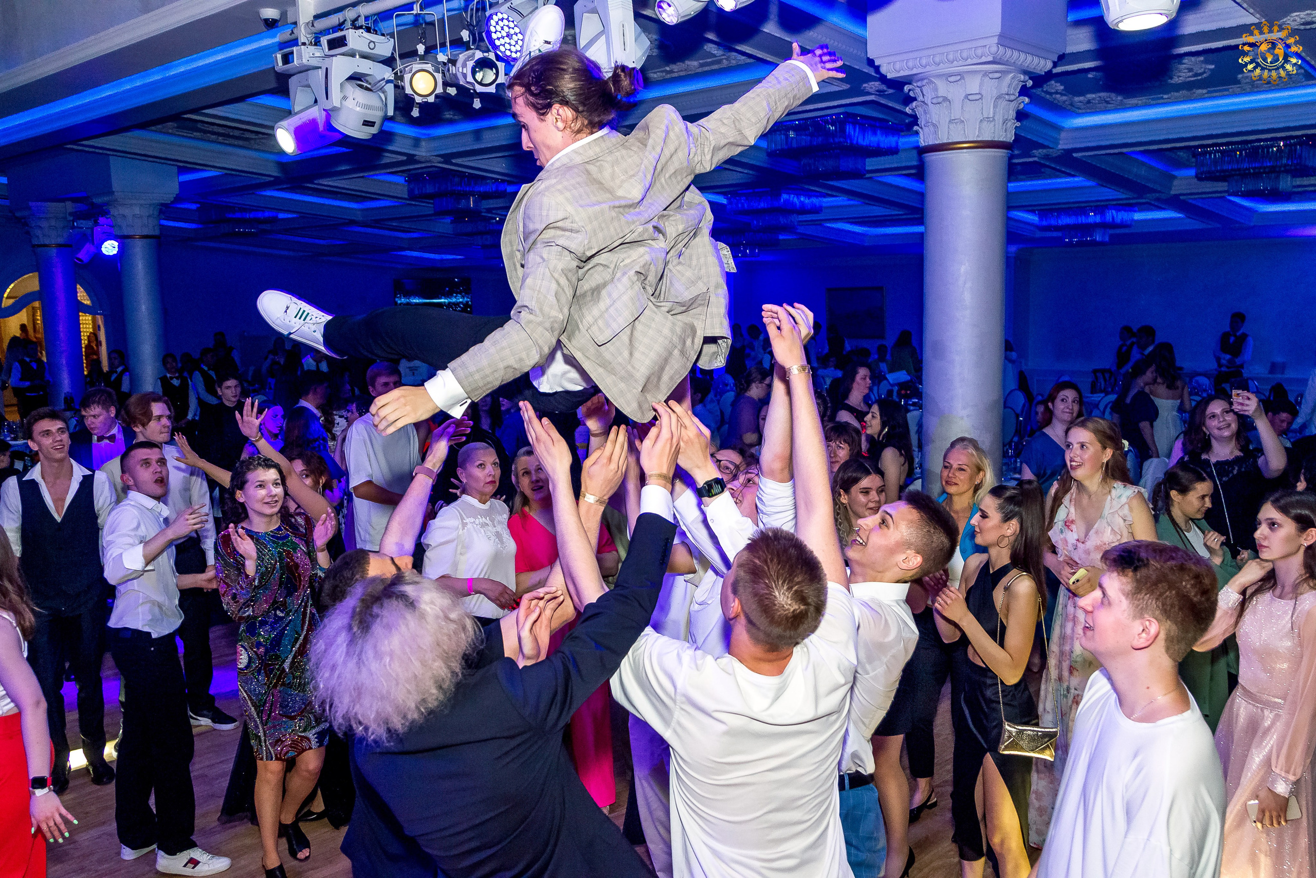 Выпускной 2023 (11-е классы) Triumph City Hall Москва. Репортажная съемка в Москве и области. Анималистика