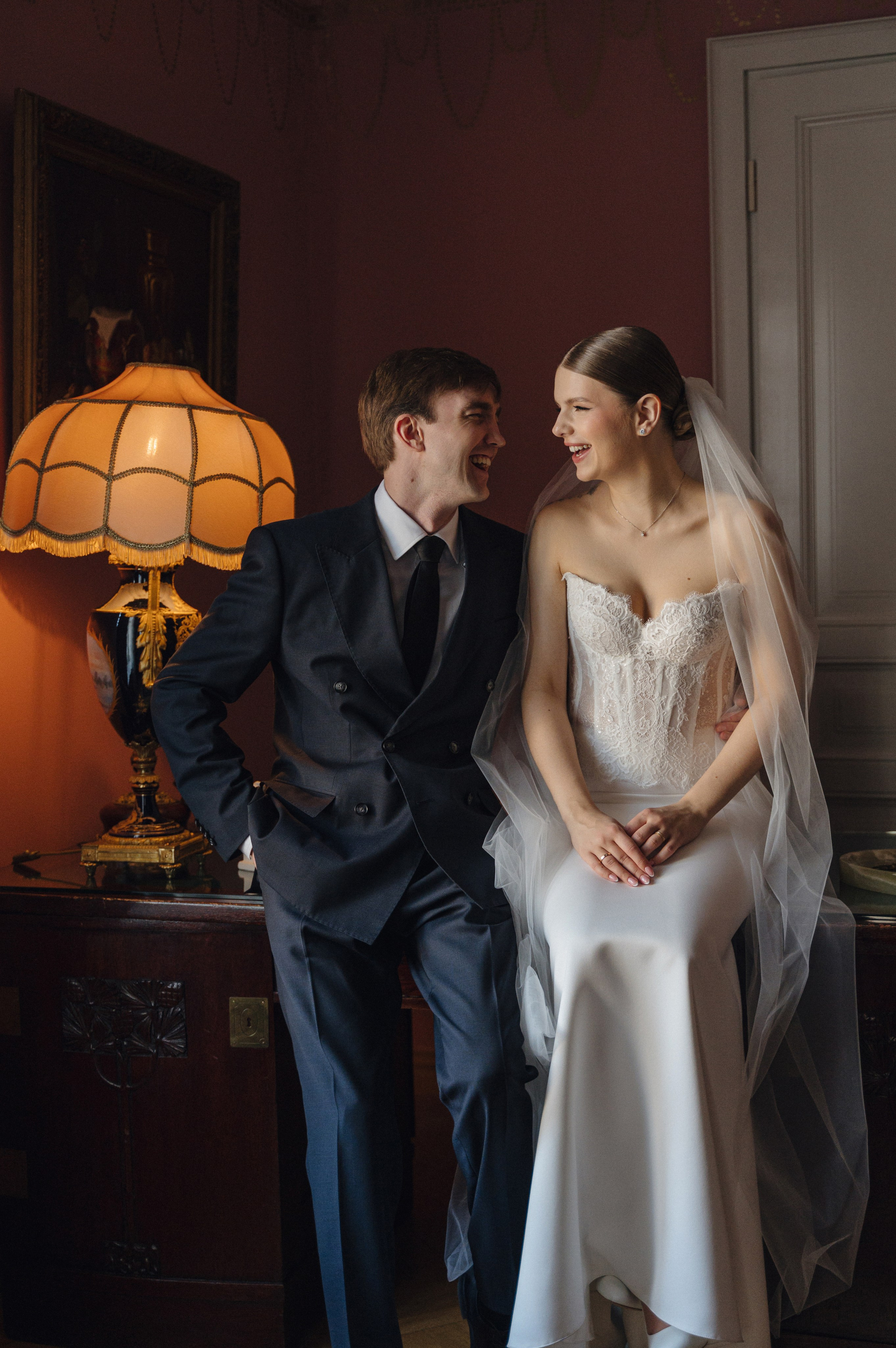 Дмитрий и Луиза. Гостиница Националь и ресторан Белуга. Свадебный фотограф Москва и Санкт-Петербург. Анастасия Чудина