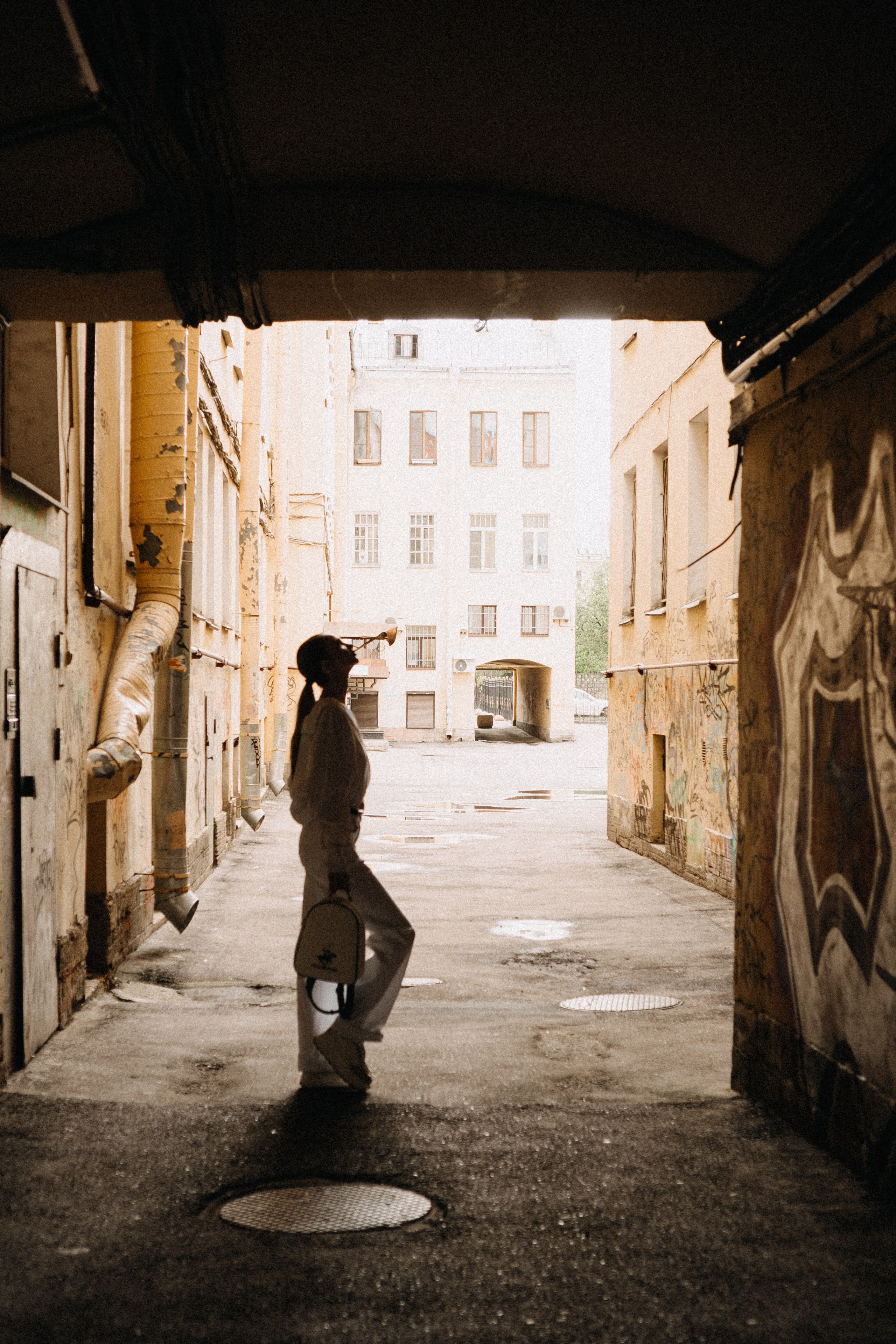 МЫ ГУЛЯЛИ ПРО КРЫШАМ ПИТЕРА. Профессиональный фотограф, Санкт-Петербург — Виктория Богомолова