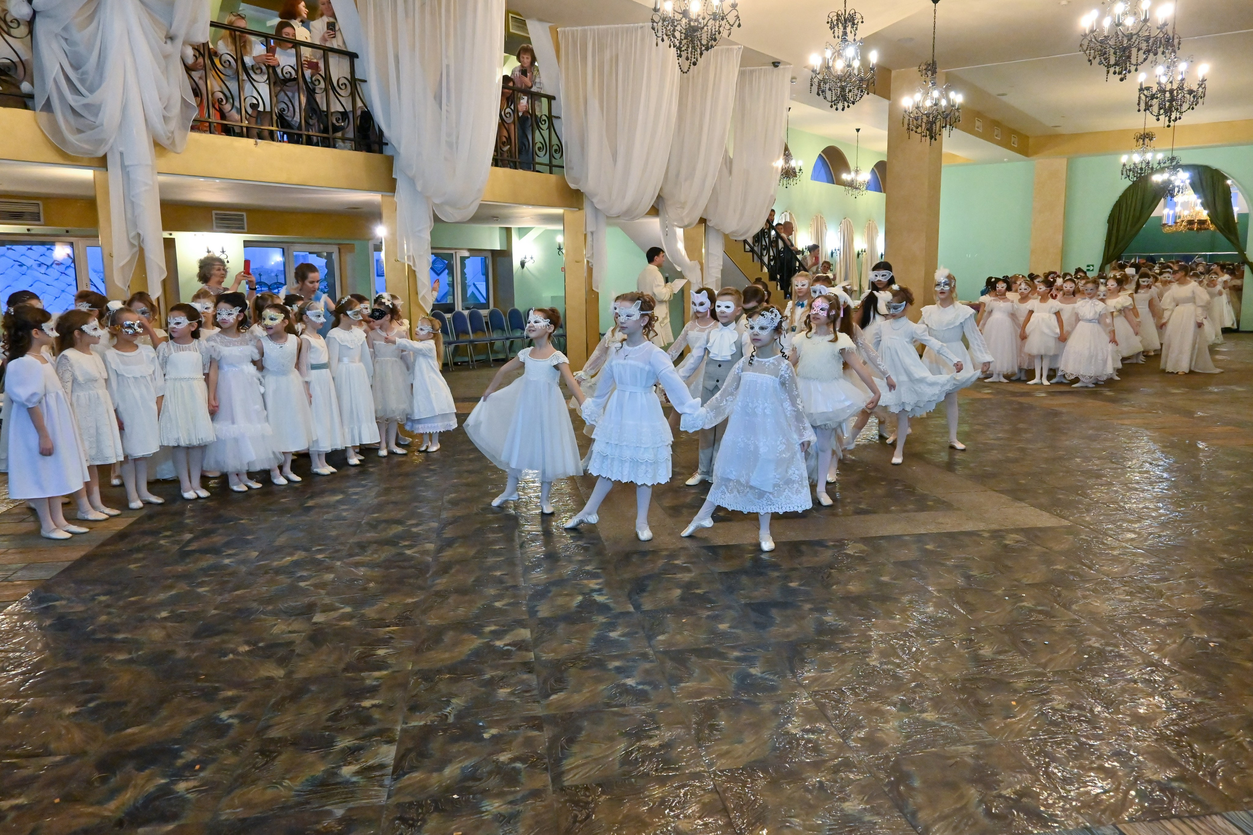 Белый бал 24.12.2024. Профессиональный фотограф в Москве Алёна Котова