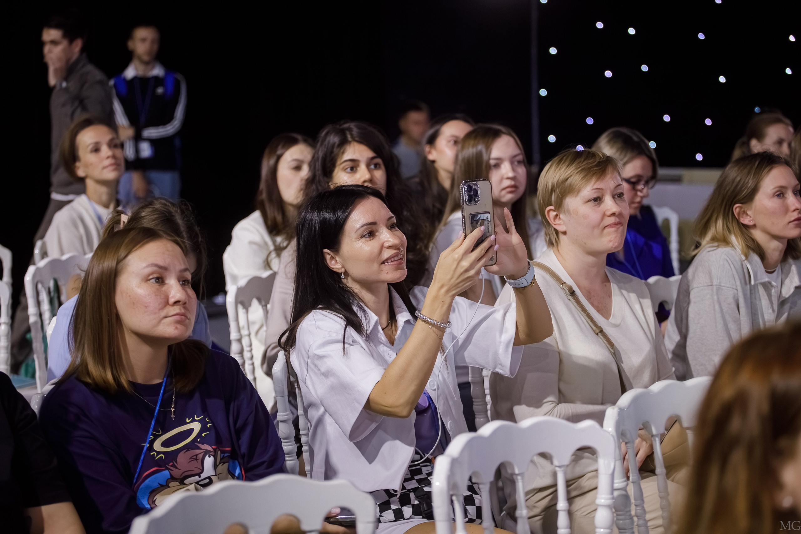 Конференция Гигиена и Профилактика. Маша Гонтарь Семейный домашний репортажный фотограф в Санкт-Петербурге