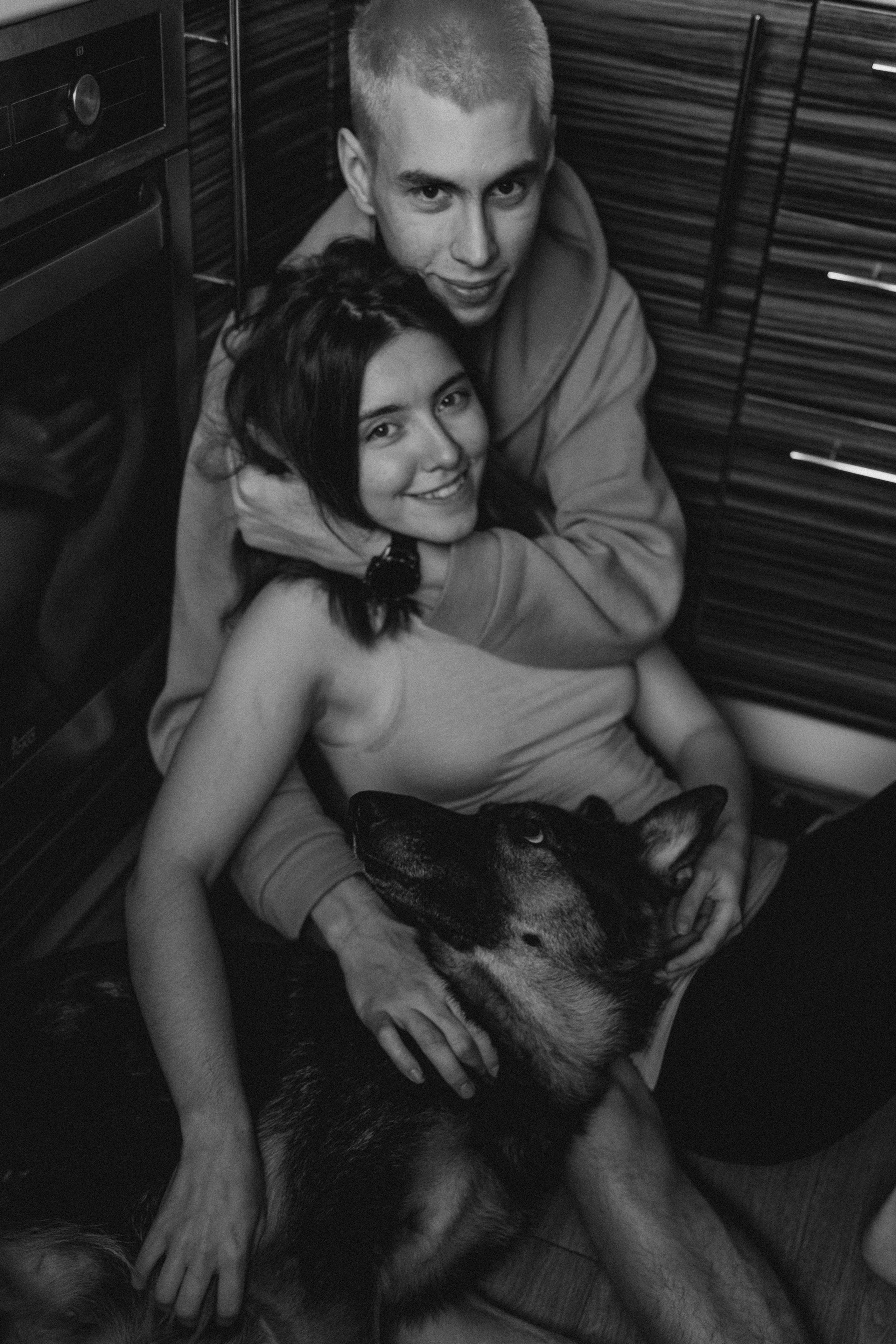 Матвей и Полина, а также кот и собака. Семейный фотограф lifestyle в Новосибирске Елена Шпилевая