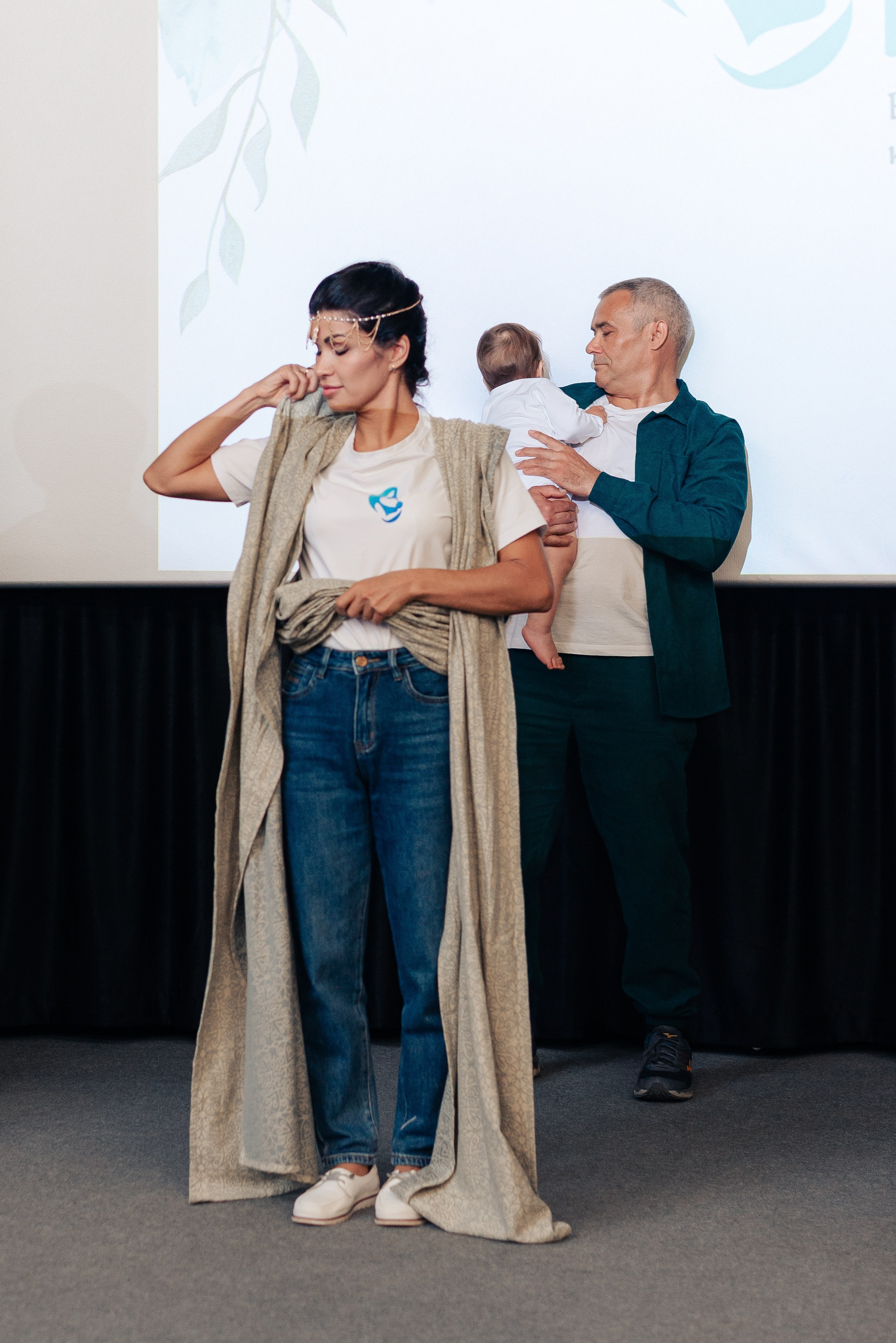 Слингомама Иваново 2025. Семейный и детский фотограф Иваново Ксения Азаренкова