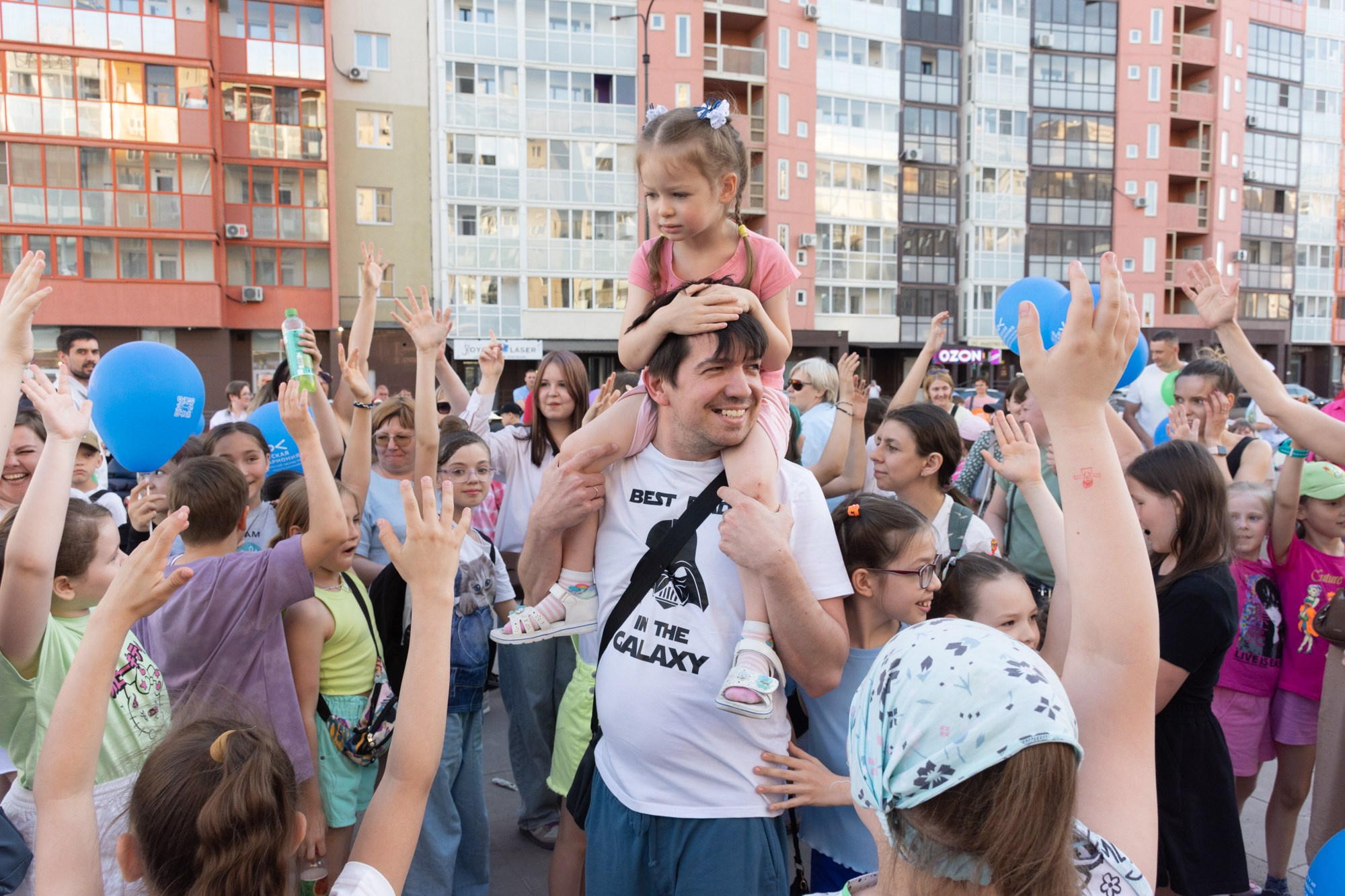 Фестиваль современного исполнительского искусства (Сквер Академ Риверсайд). Фотограф Максим Буряк