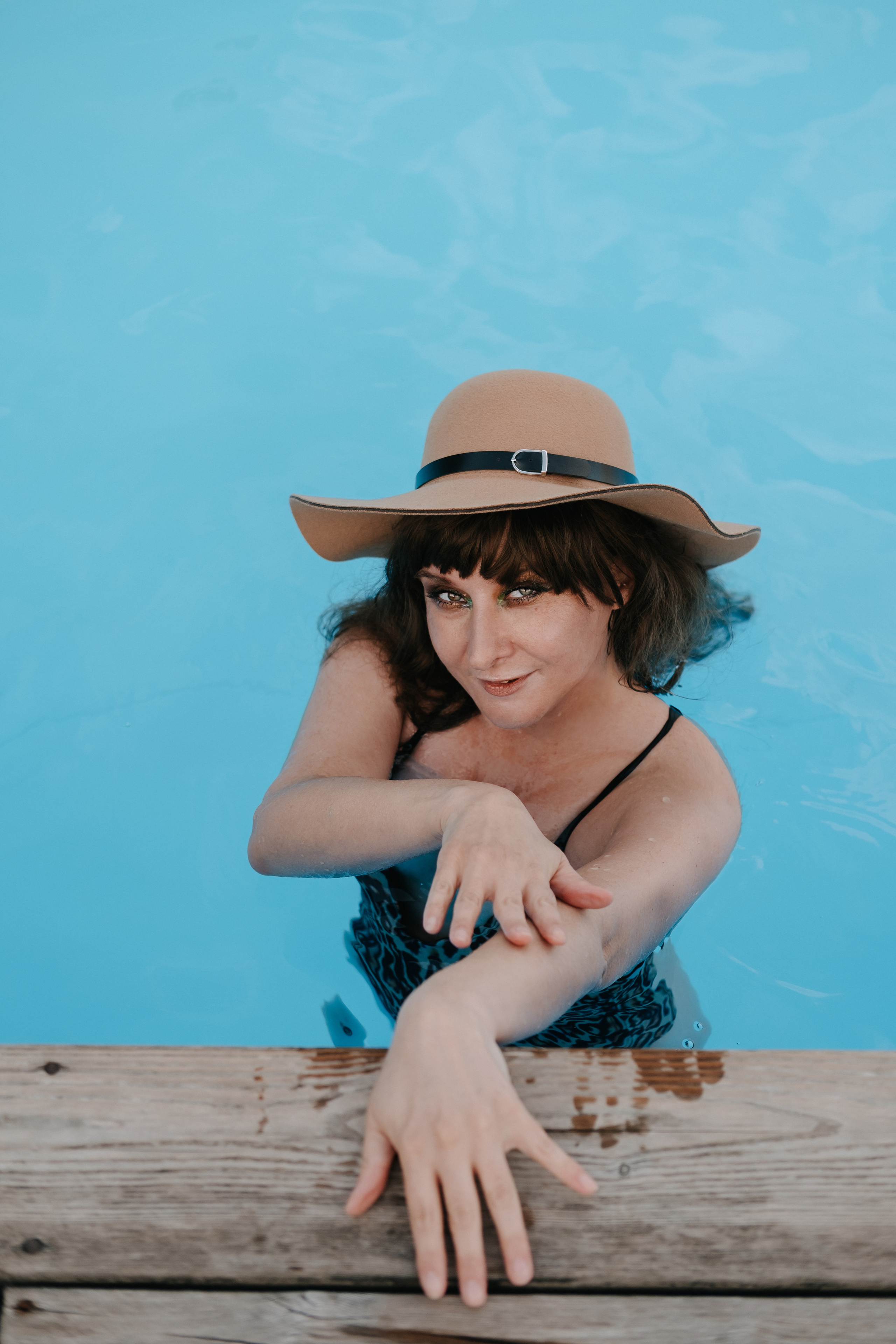 Танцы у бассейна. Фотограф Москва, Смоленск