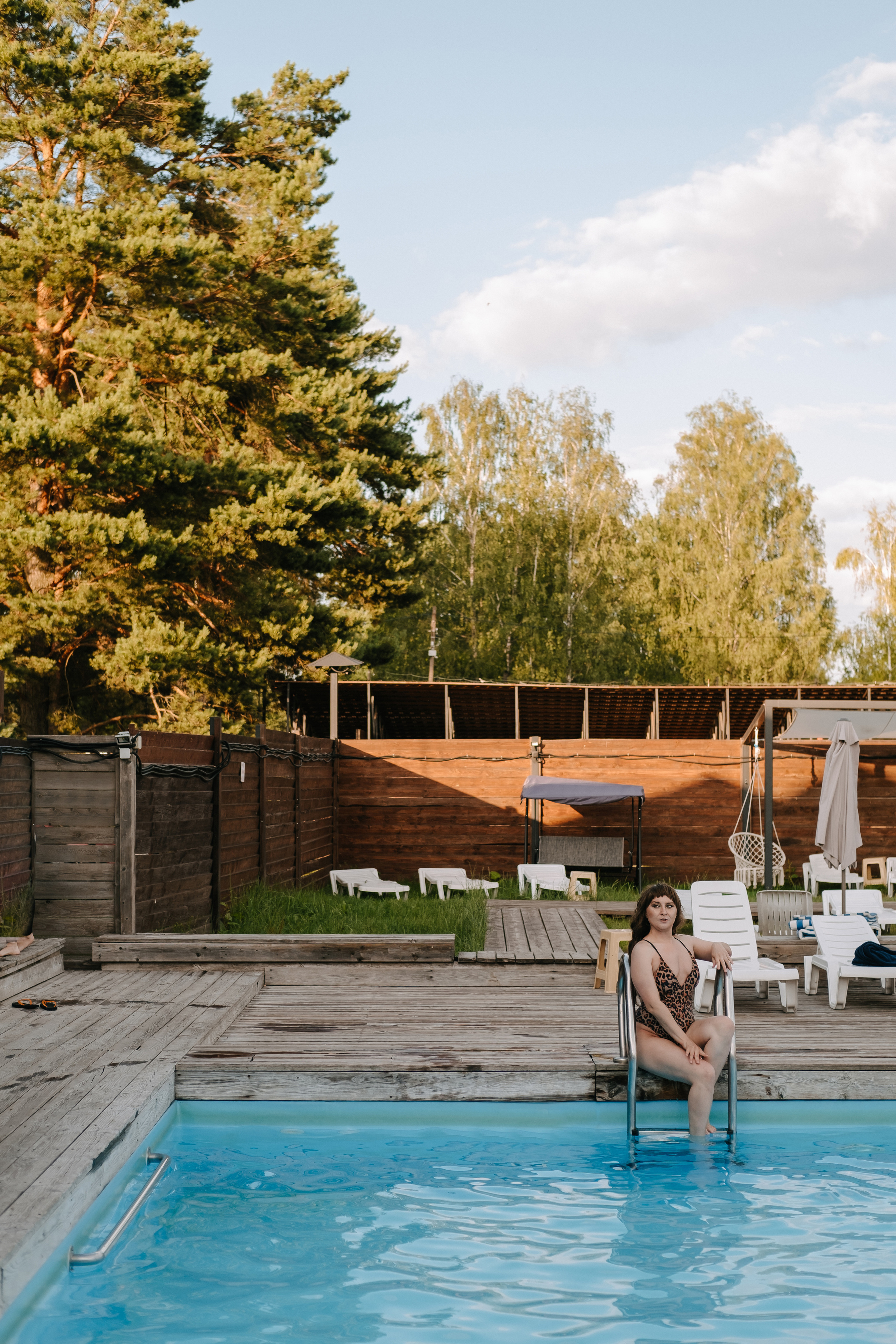 Танцы у бассейна. Фотограф Москва, Смоленск