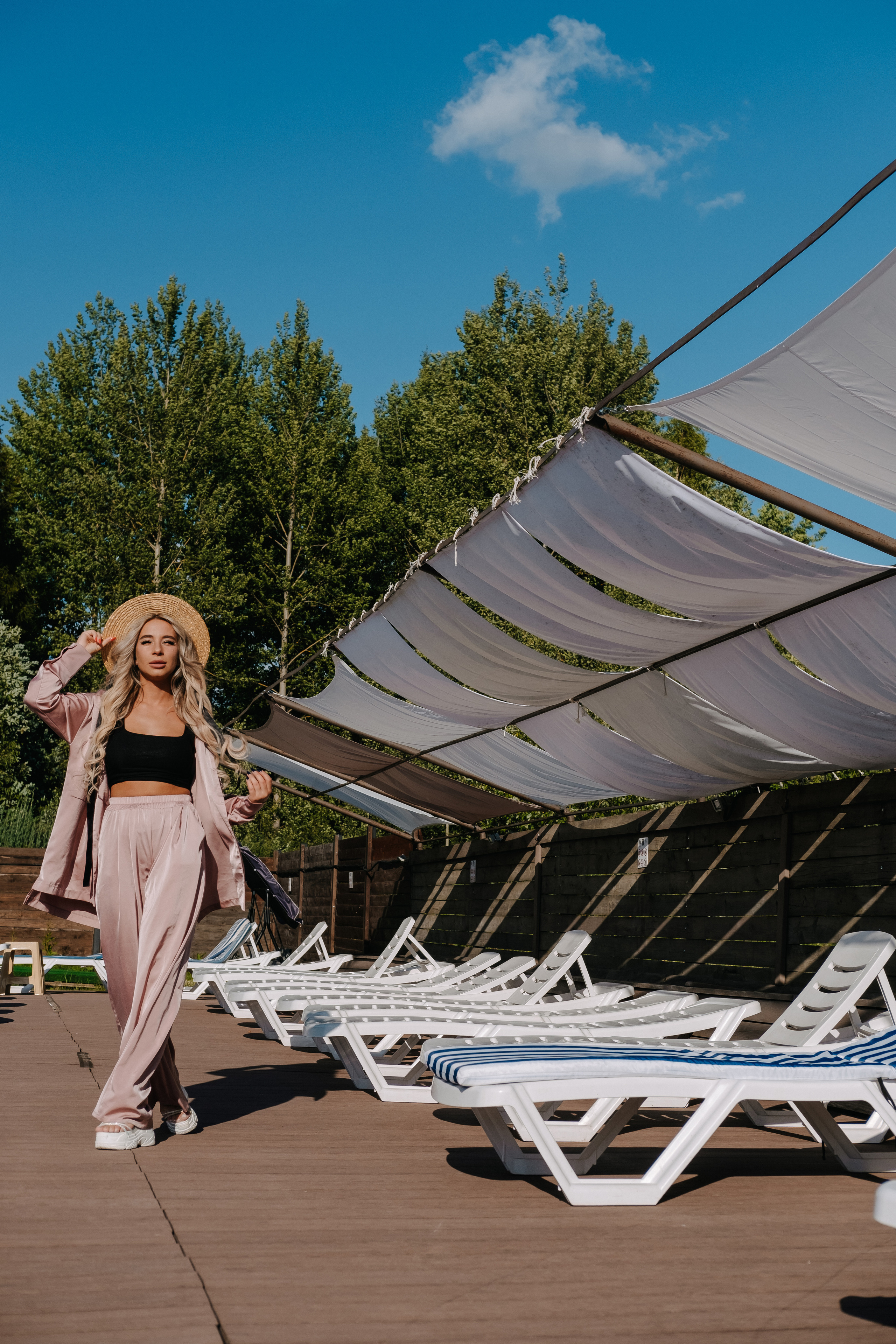 Танцы у бассейна. Фотограф Москва, Смоленск